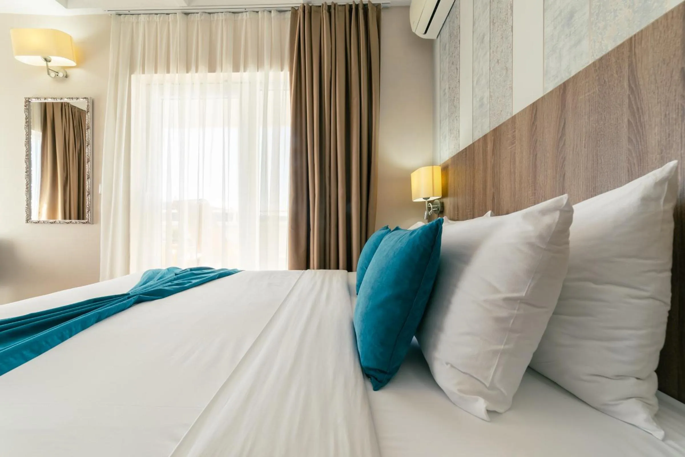 Balcony/Terrace, Bed in Hotel Sato Conference & SPA Resort