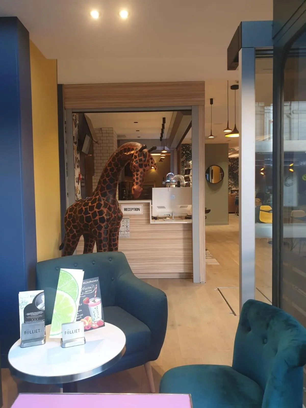 Hotel PARIS GAMBETTA- PANAMHOTEL-PERE LACHAISE