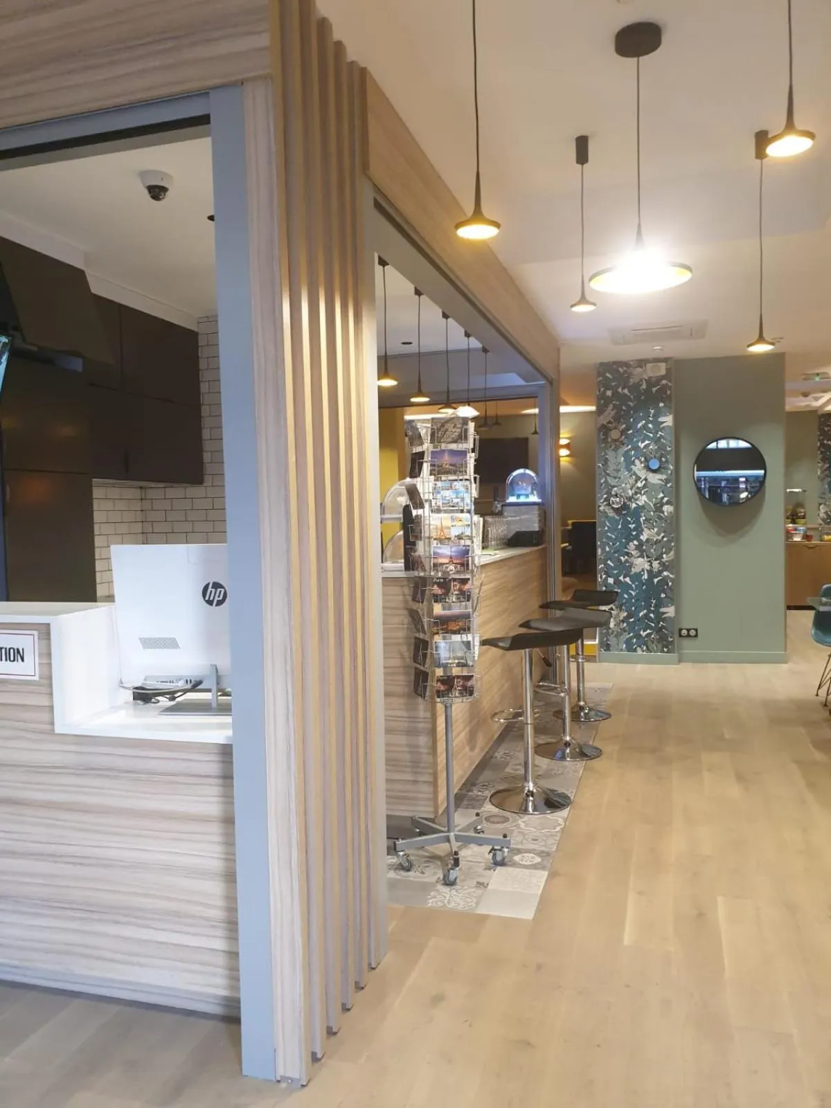 Hotel PARIS GAMBETTA- PANAMHOTEL-PERE LACHAISE