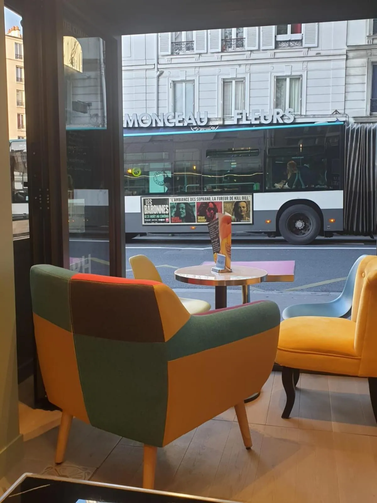 Hotel PARIS GAMBETTA- PANAMHOTEL-PERE LACHAISE