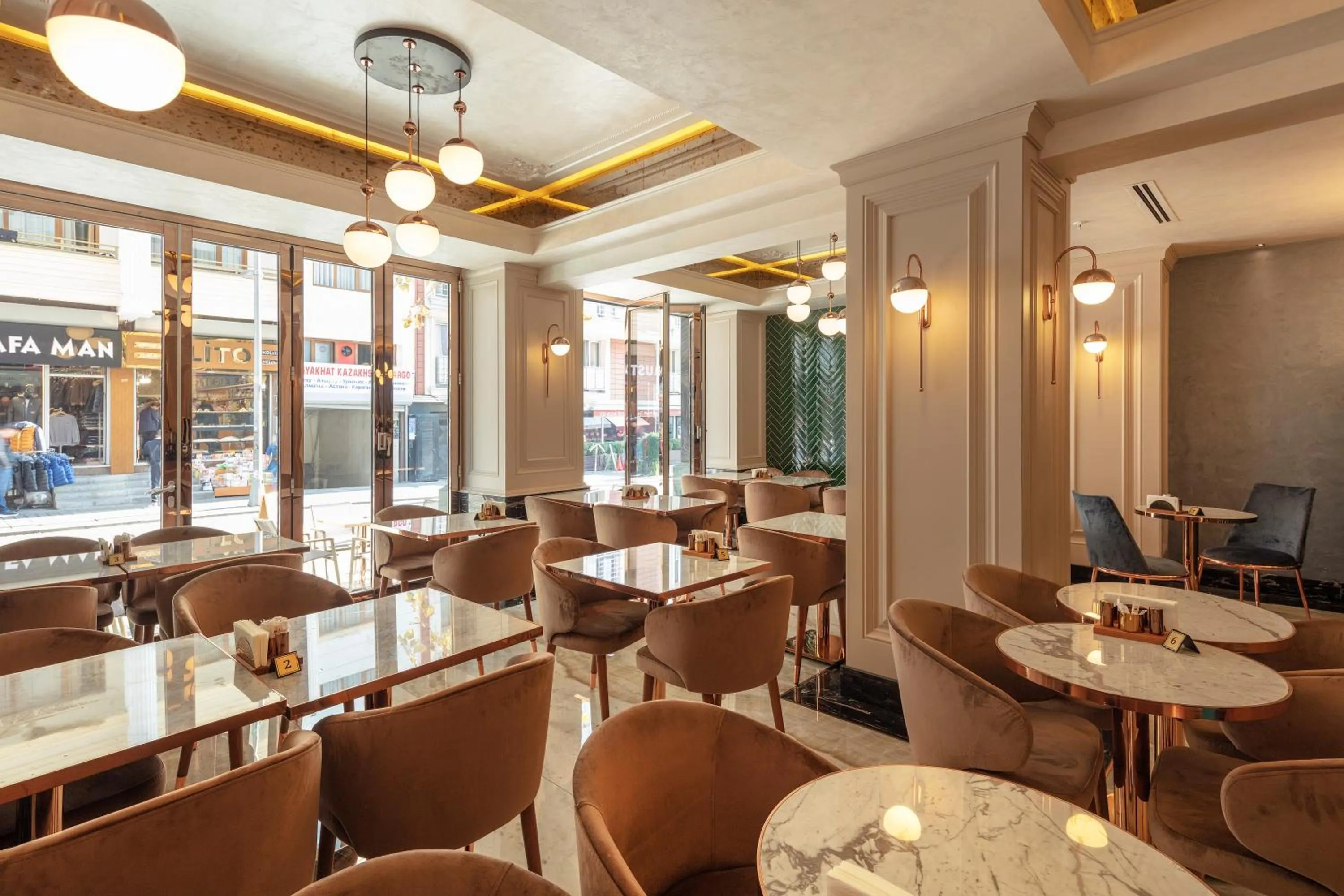 Restaurant/places to eat in Danis Hotel & Spa Istanbul - Old City