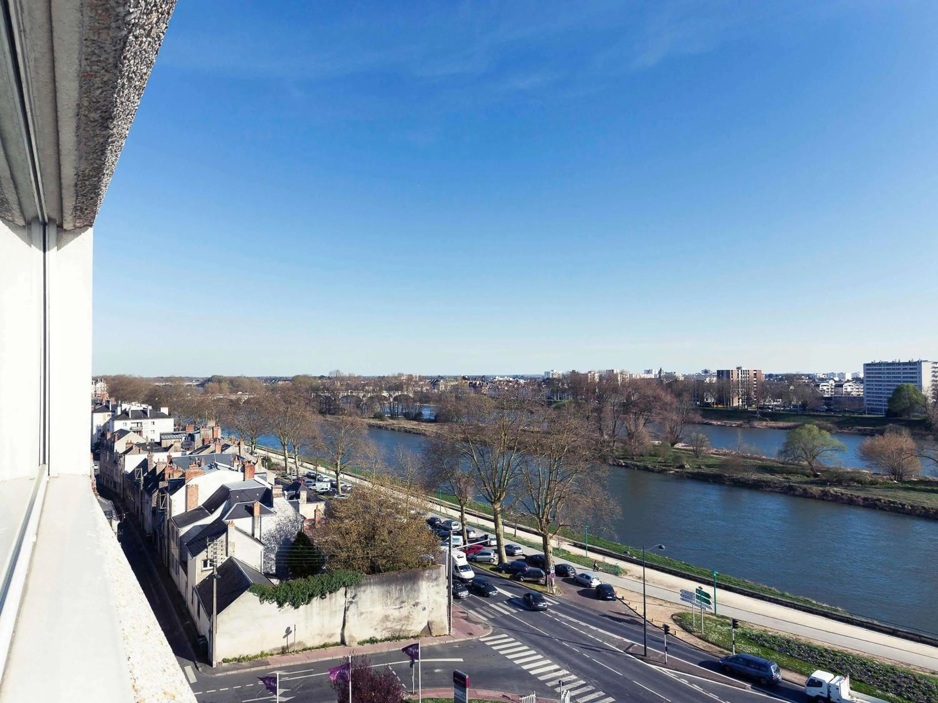 Bedroom in Mercure Orléans Centre Bords de Loire