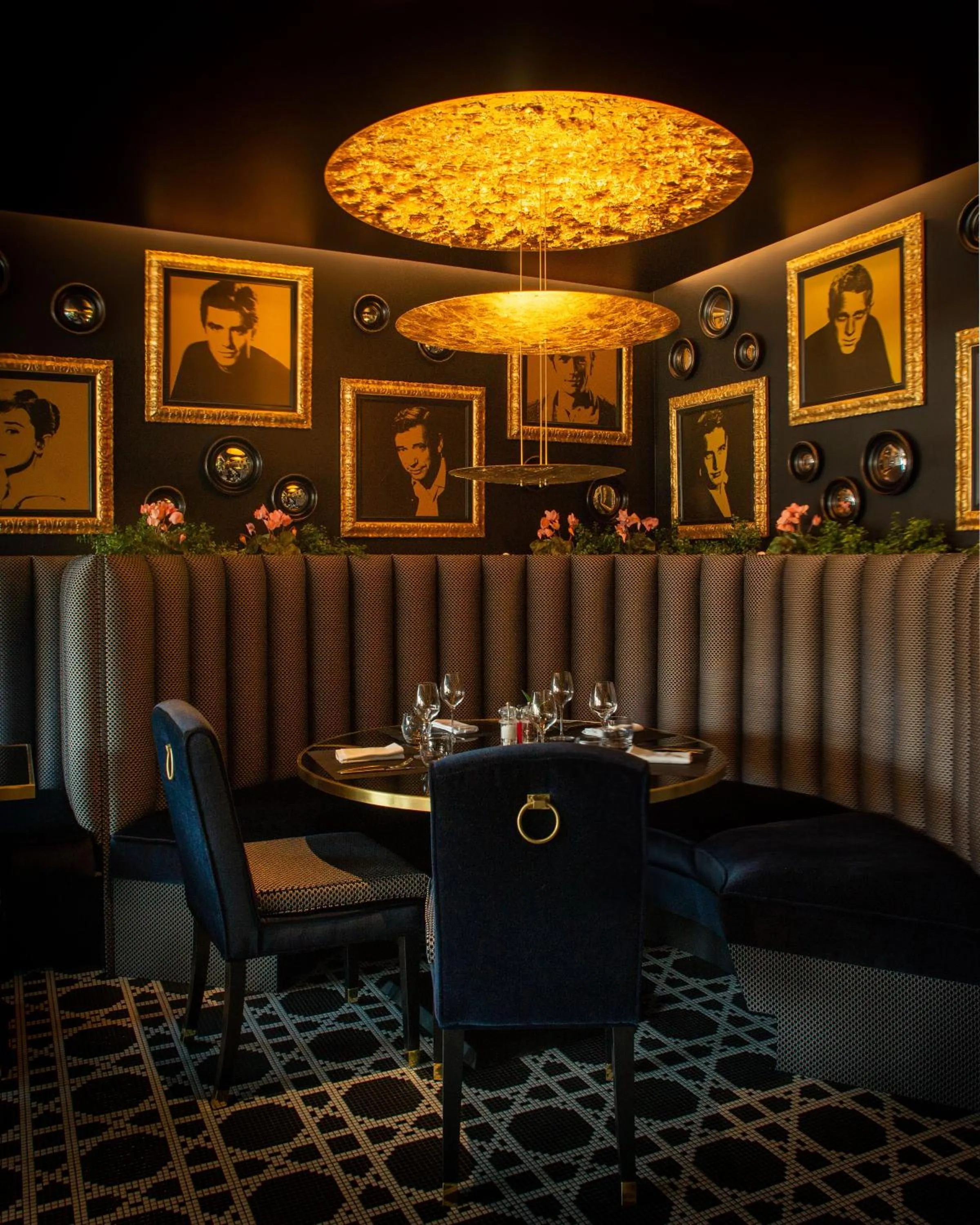 Restaurant/places to eat in Mercure Orléans Centre Bords de Loire