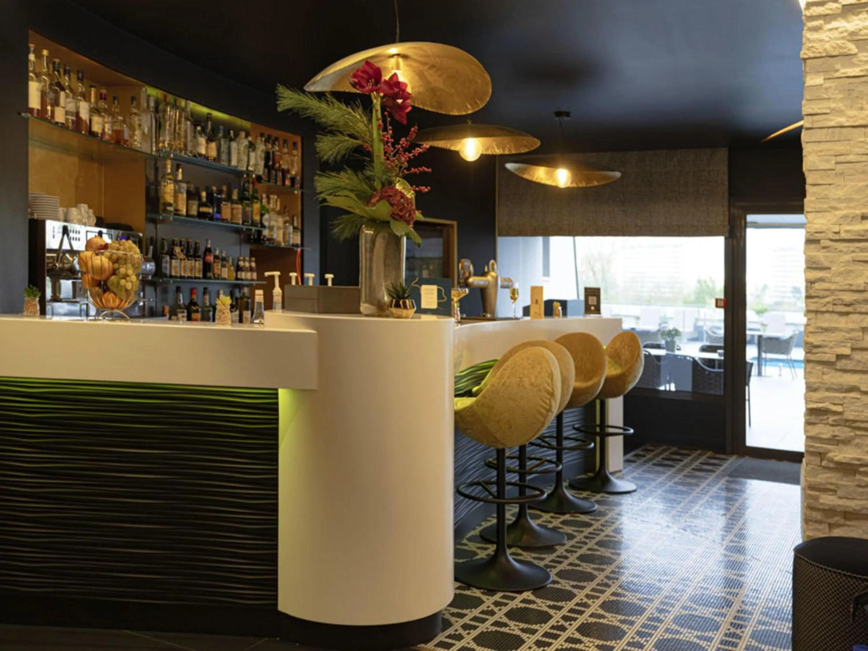 Lounge or bar in Mercure Orléans Centre Bords de Loire