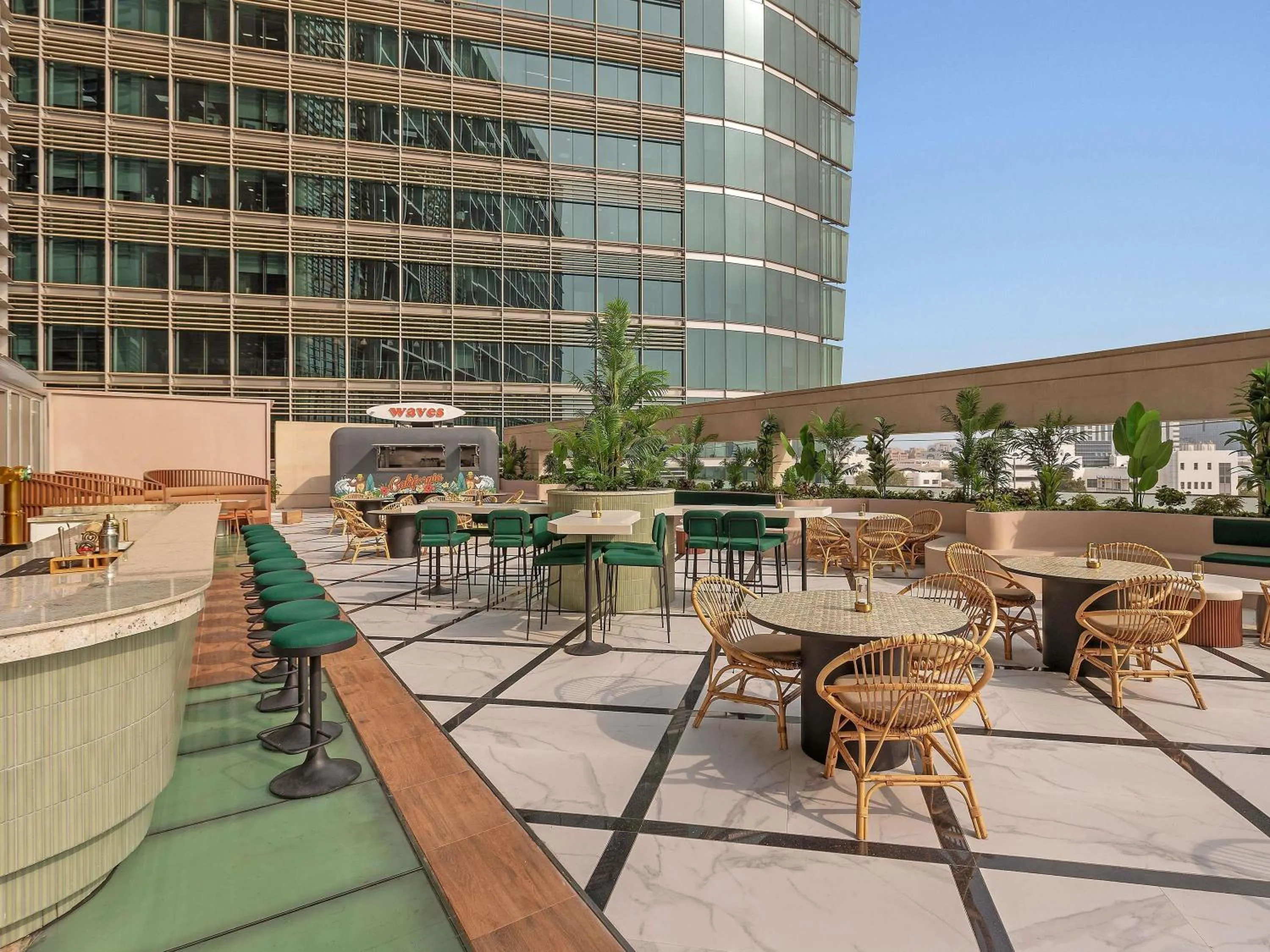 Lounge or bar in Novotel Abu Dhabi Al Bustan