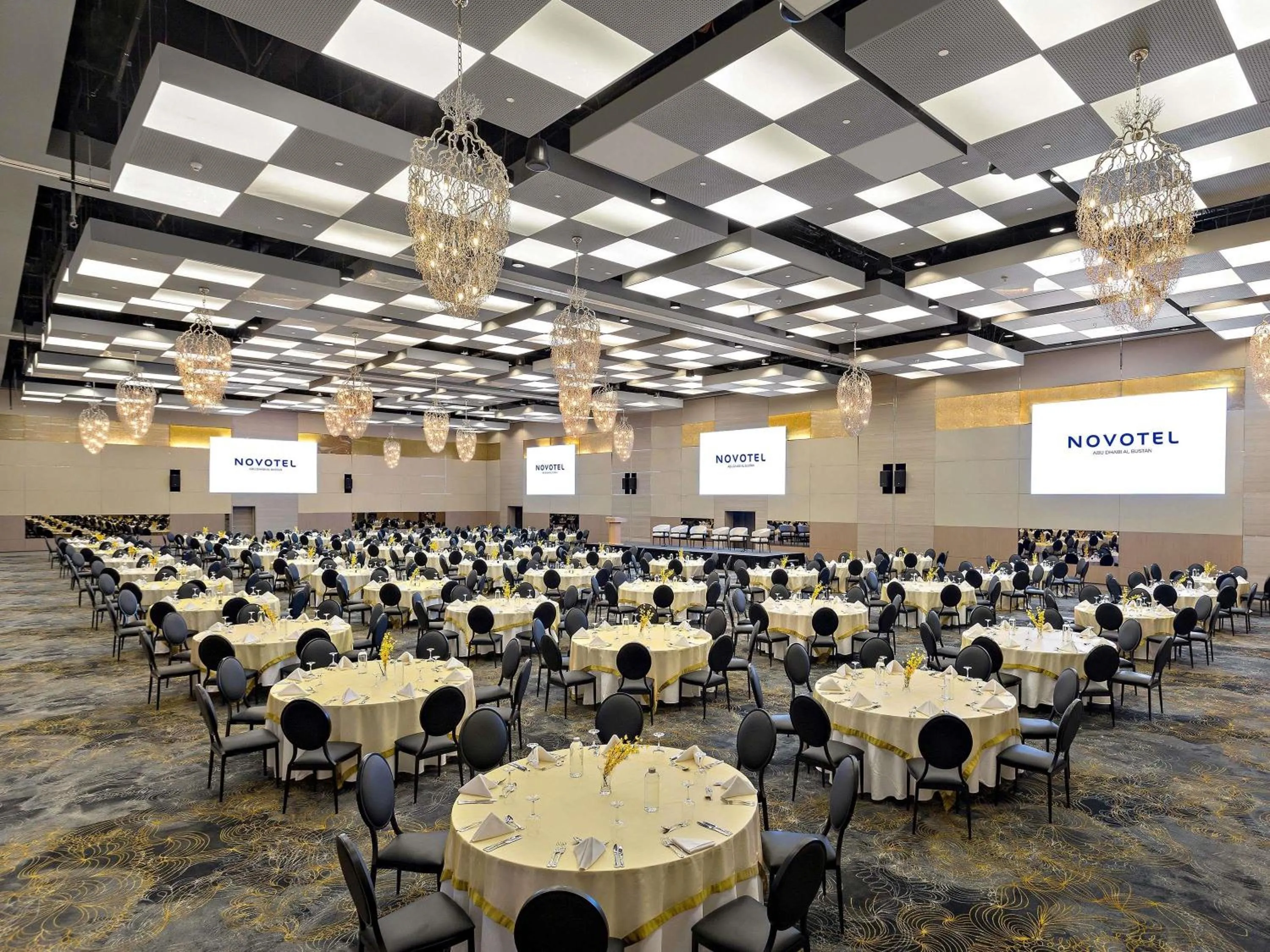 Meeting/conference room in Novotel Abu Dhabi Al Bustan