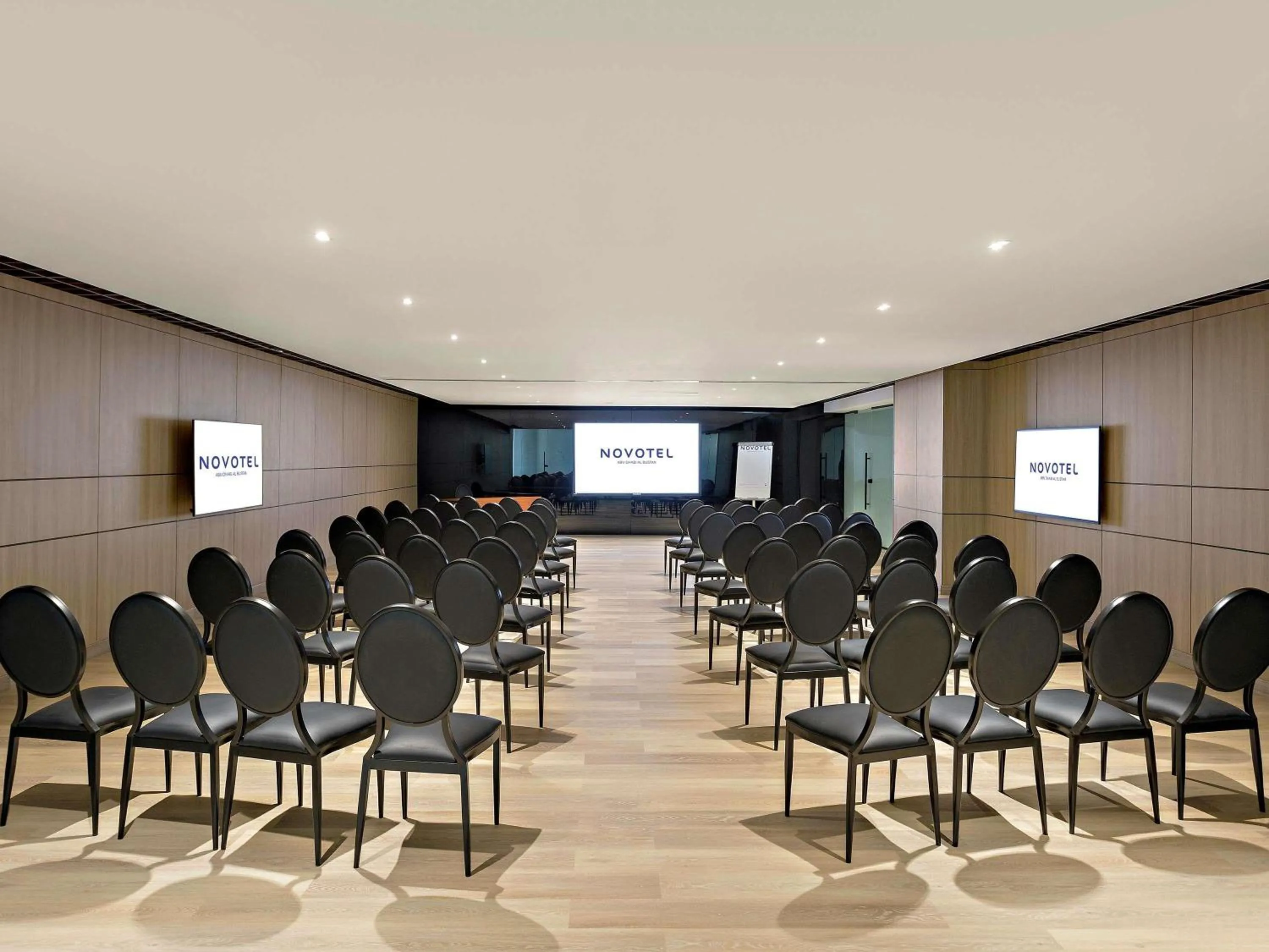 Meeting/conference room in Novotel Abu Dhabi Al Bustan