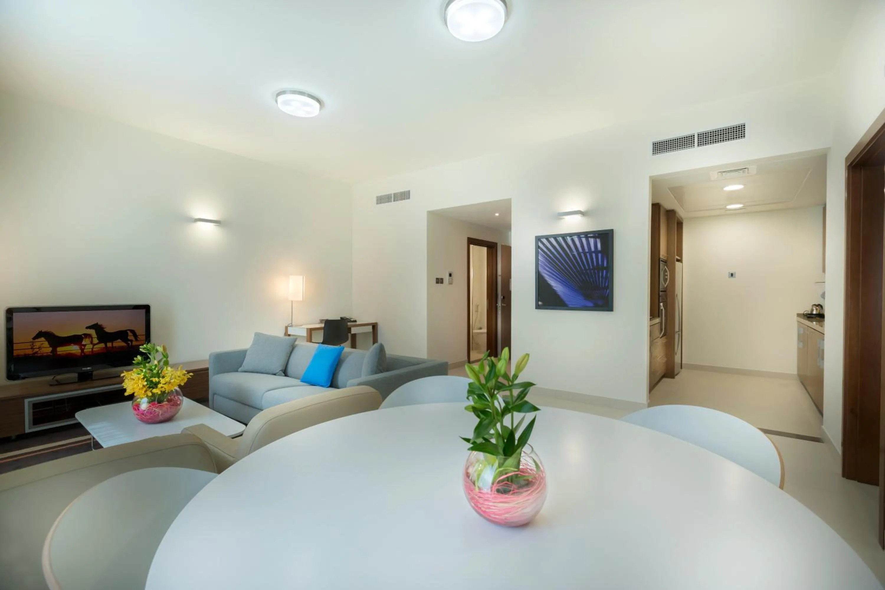 Kitchen or kitchenette in Adagio Abu Dhabi Al Bustan