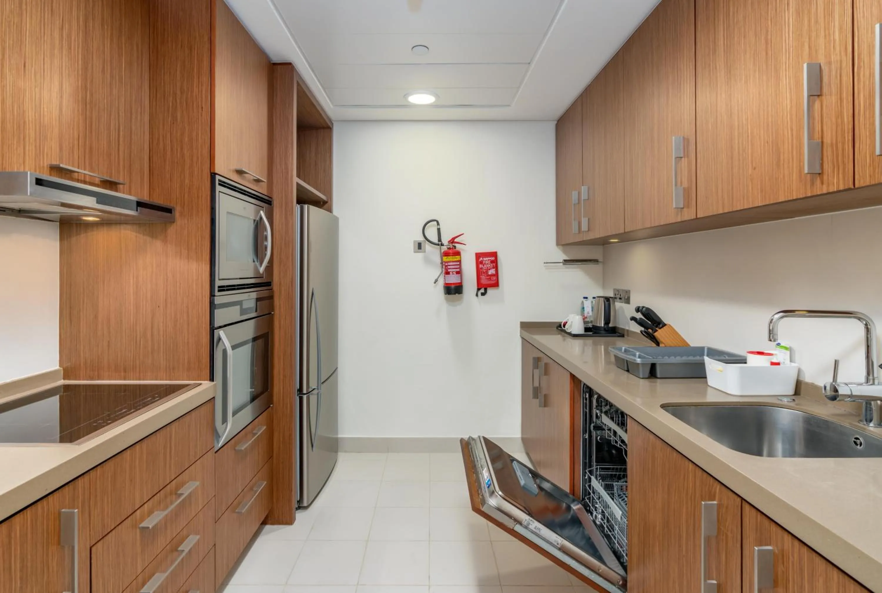 Kitchen or kitchenette in Adagio Abu Dhabi Al Bustan