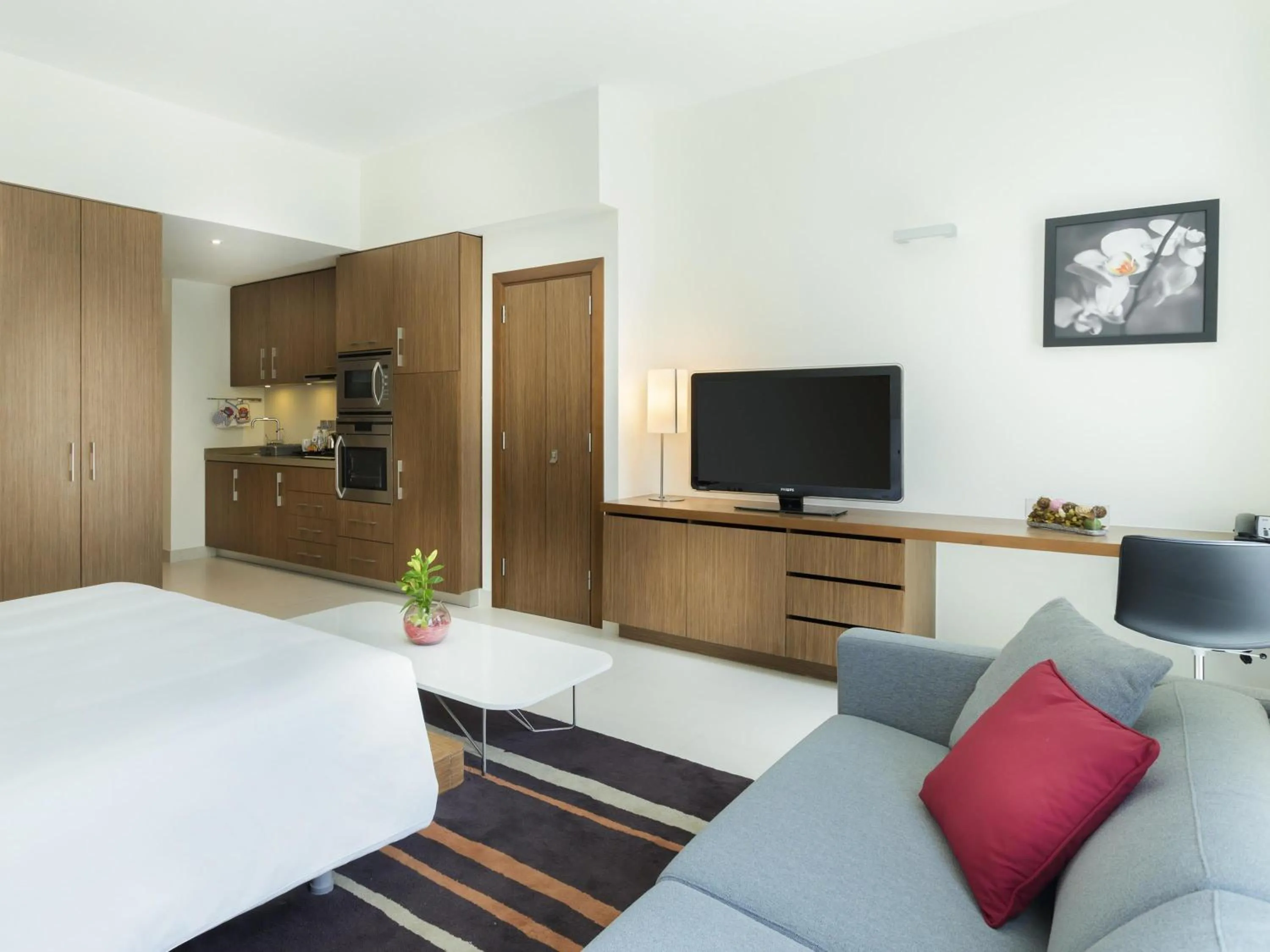 Bedroom, Bed in Adagio Abu Dhabi Al Bustan