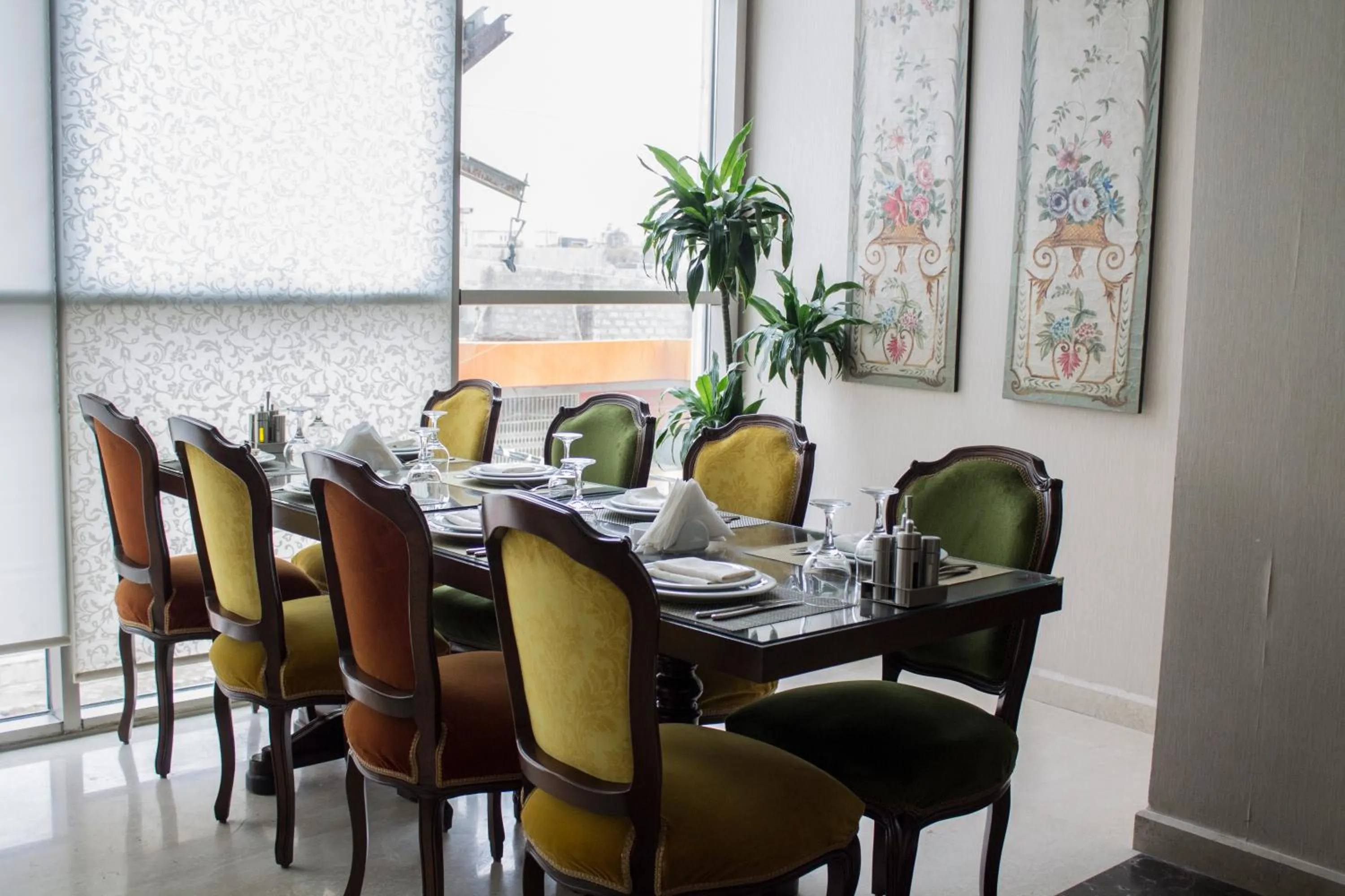 Restaurant/places to eat in Fiori Hotel