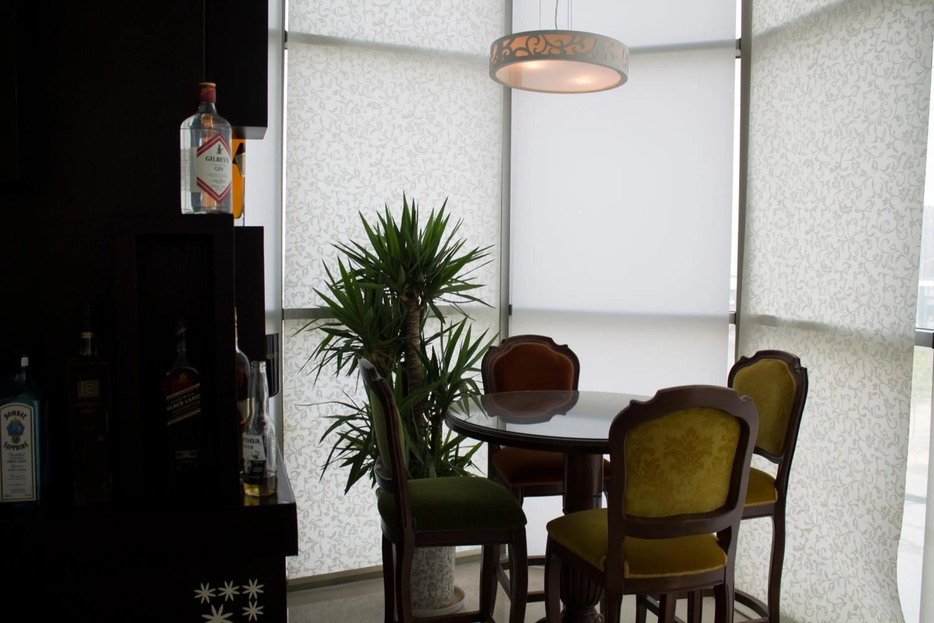 Restaurant/places to eat in Fiori Hotel