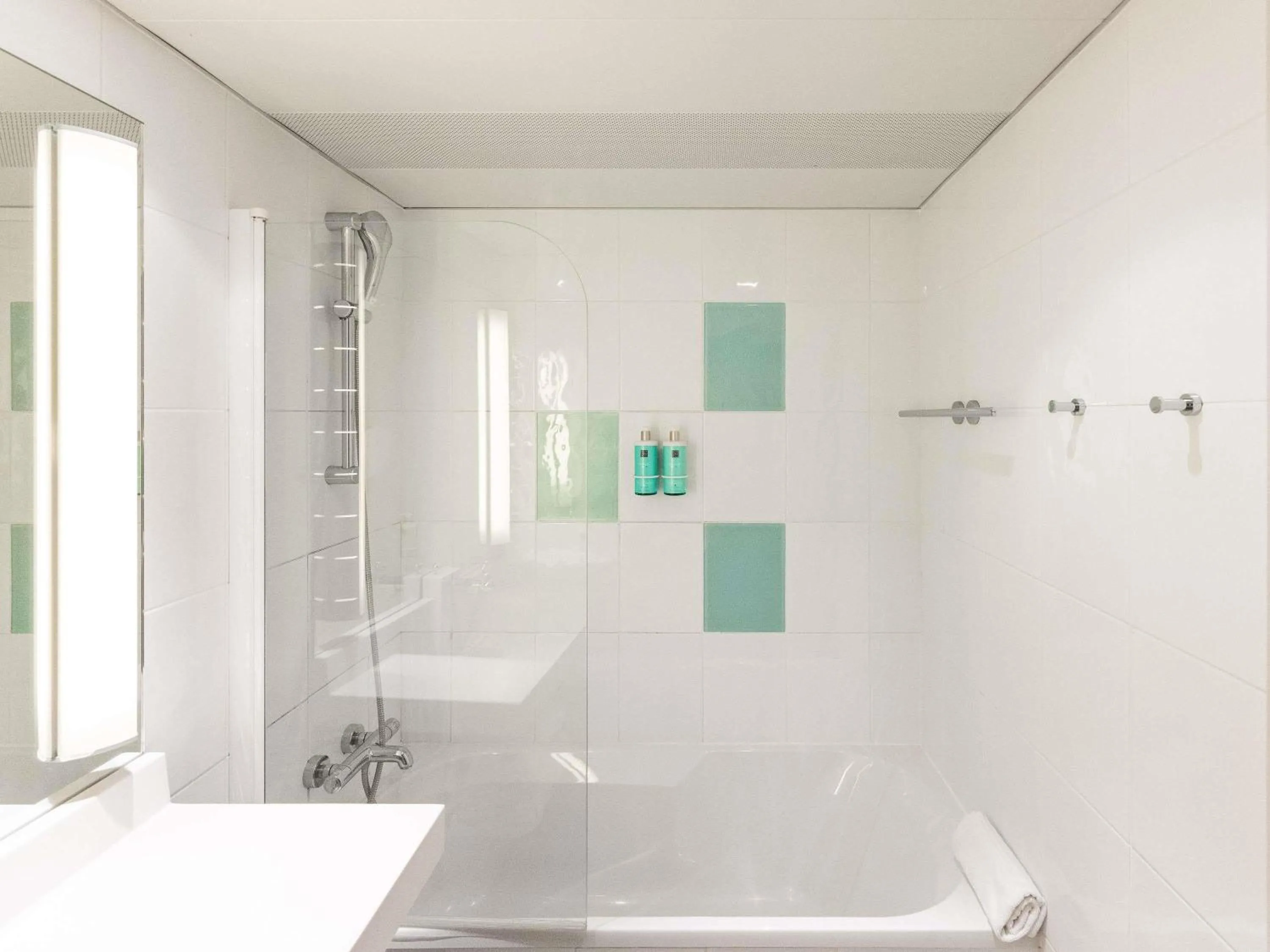 Bedroom in Novotel Grenoble Nord Voreppe