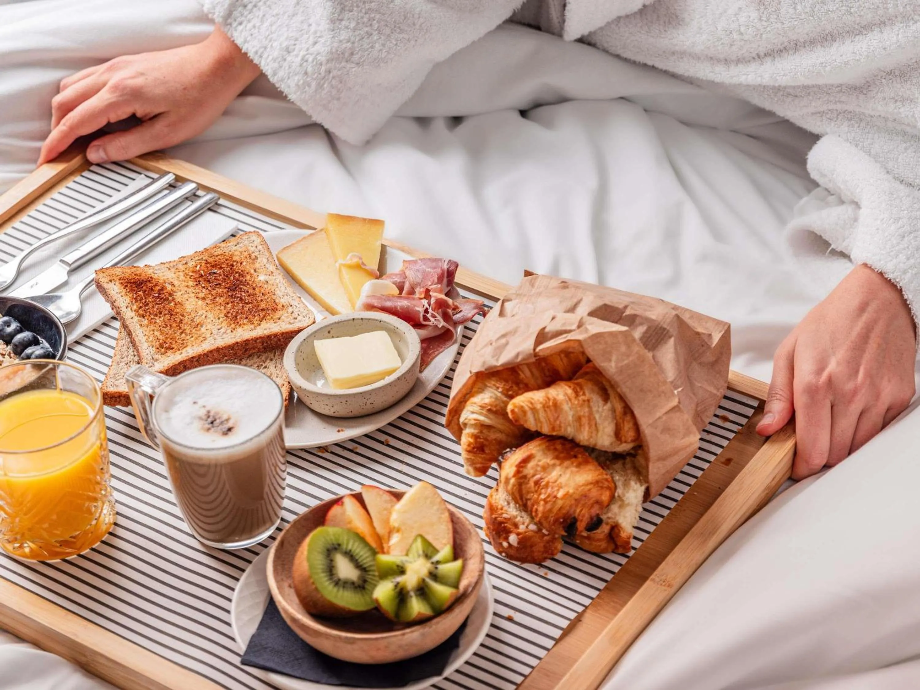 Breakfast in Novotel Grenoble Nord Voreppe