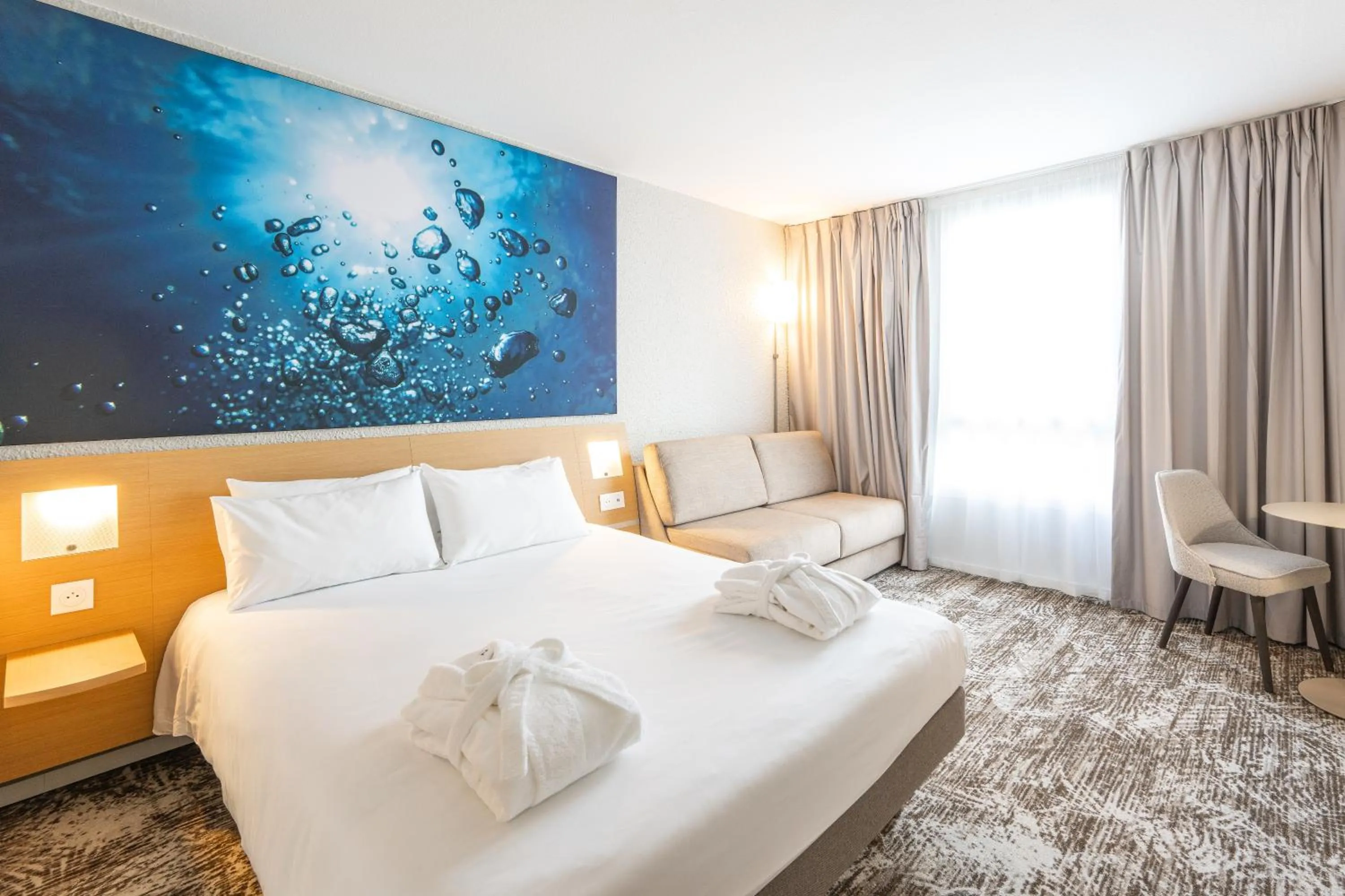 Bed in Novotel Grenoble Nord Voreppe