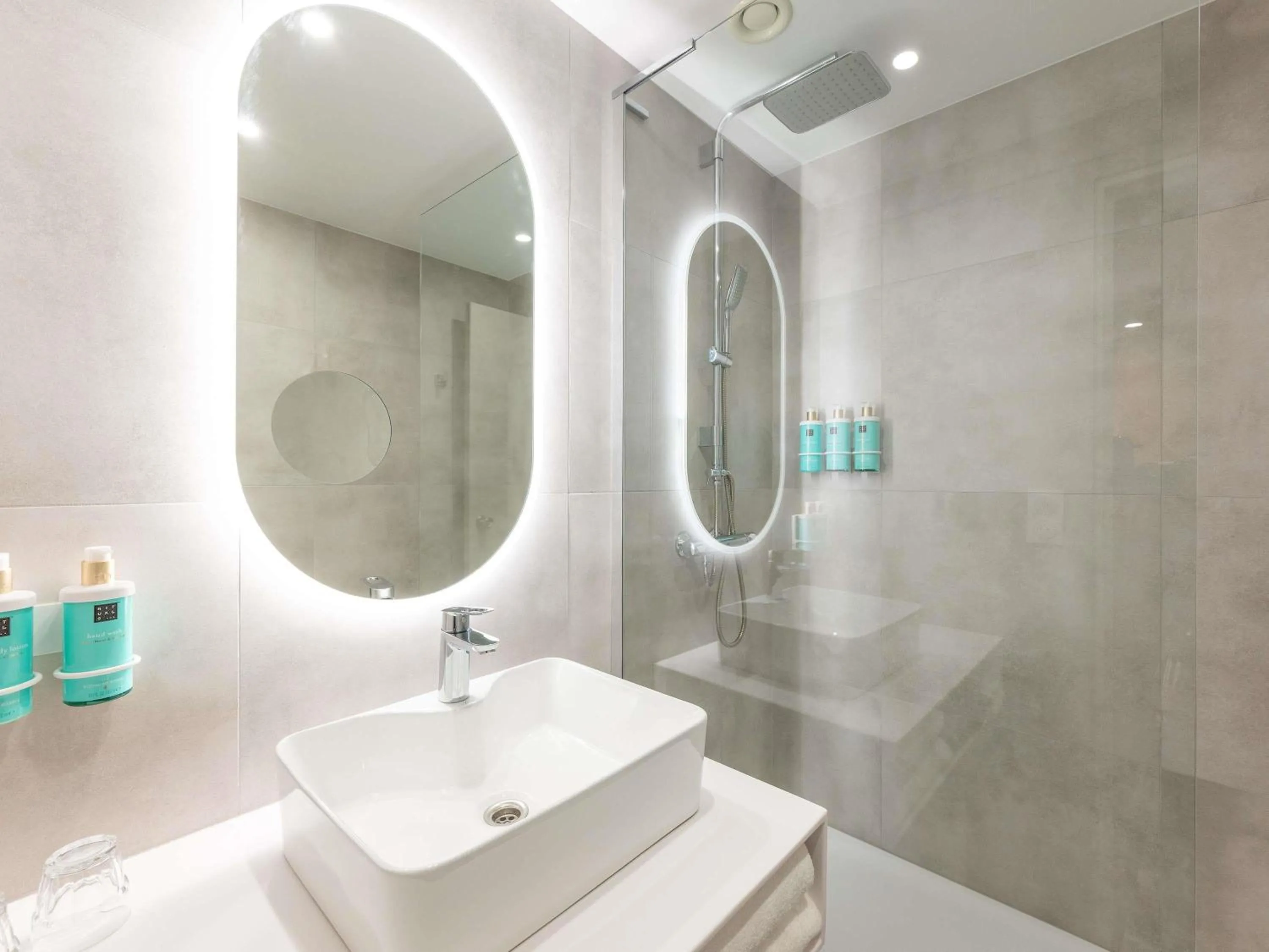 Bedroom in Novotel Grenoble Nord Voreppe