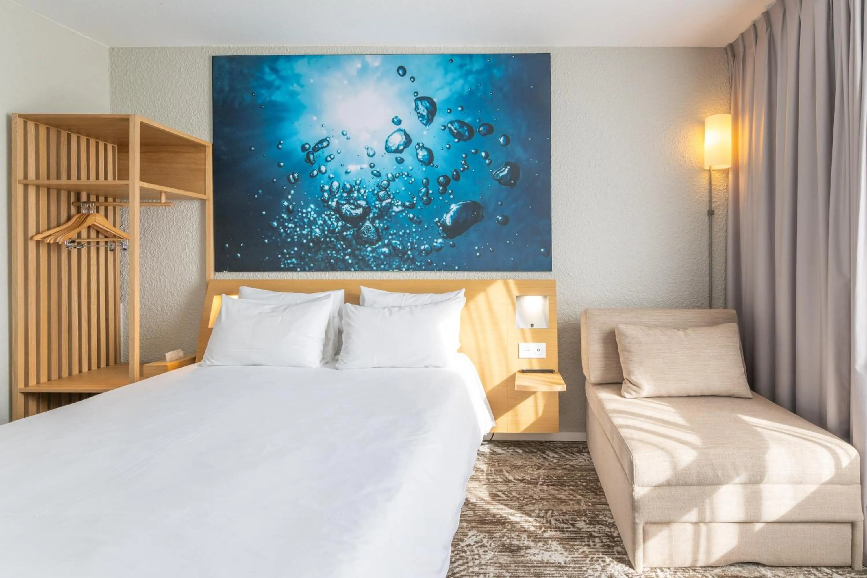 Bed in Novotel Grenoble Nord Voreppe