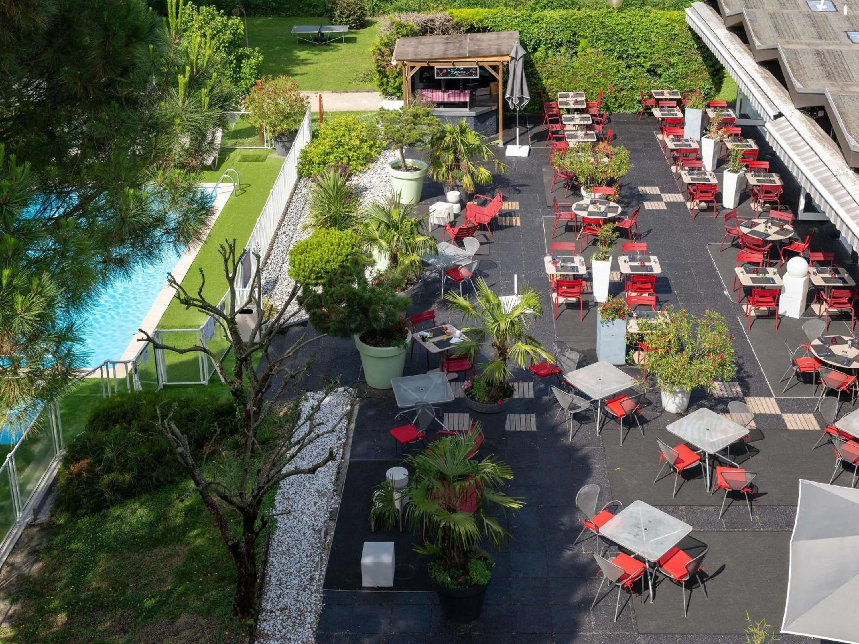 Restaurant/places to eat in Novotel Grenoble Nord Voreppe