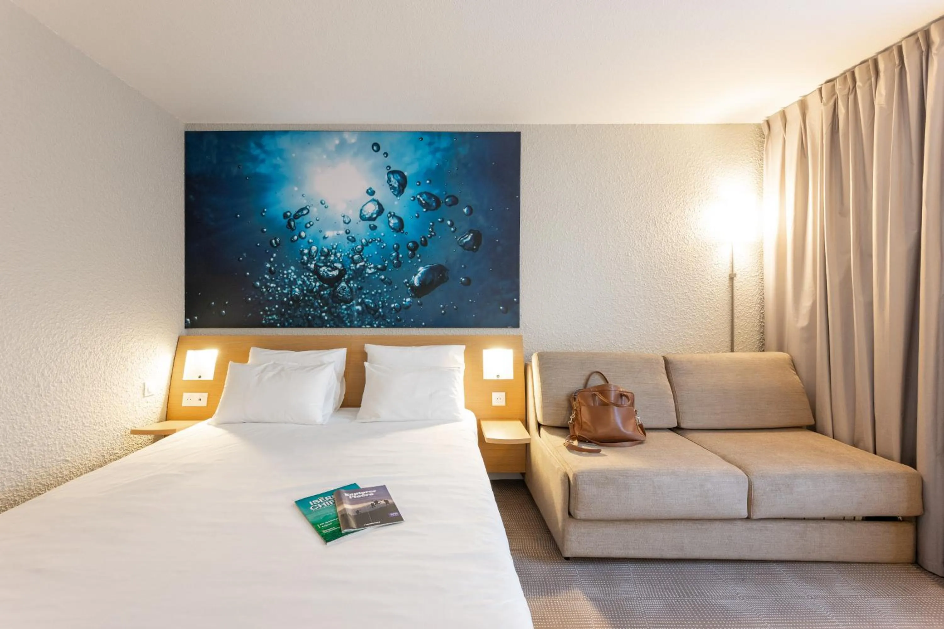 Bed in Novotel Grenoble Nord Voreppe