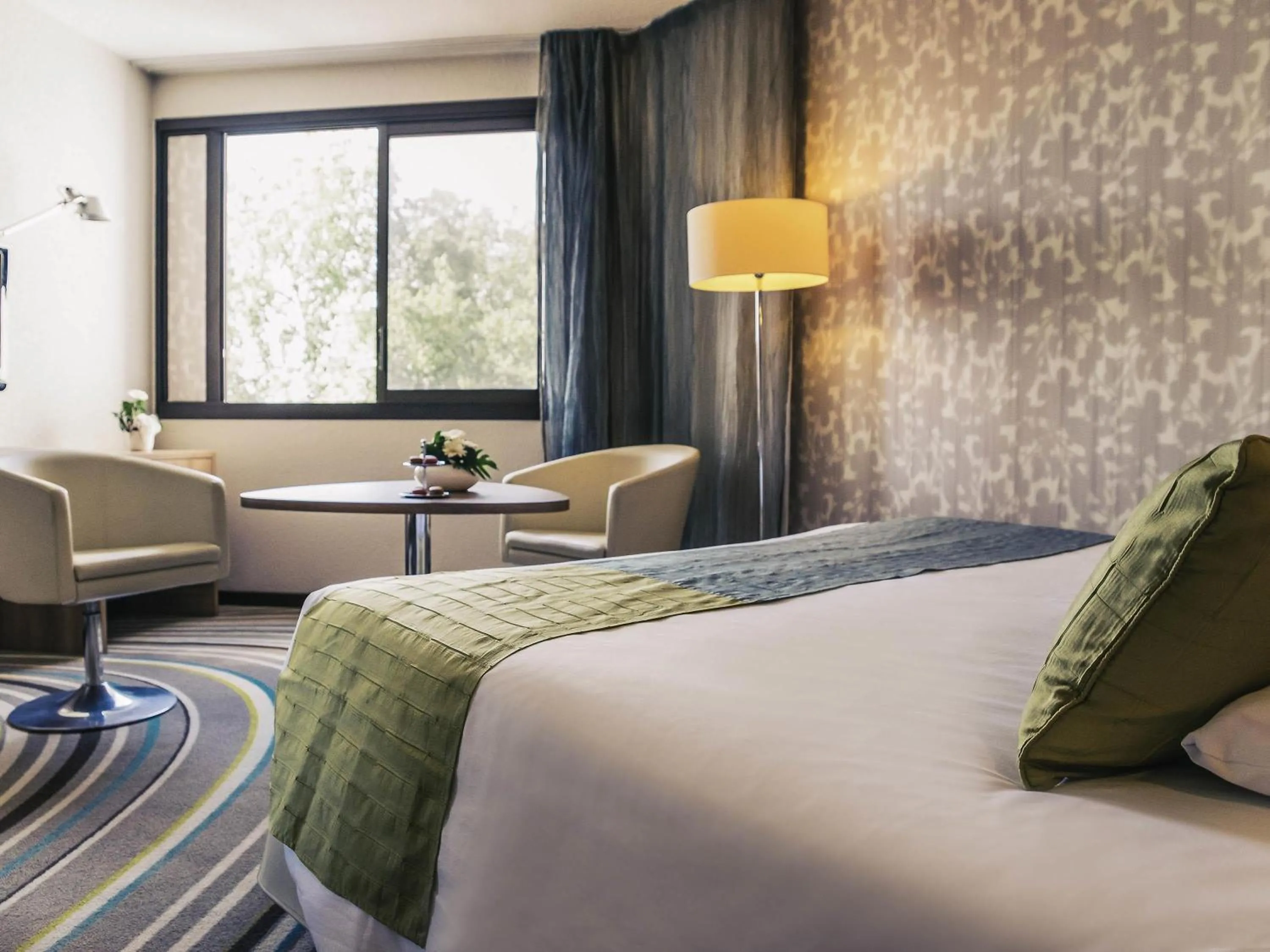 Bedroom, Bed in Mercure Angers Centre de Congrès