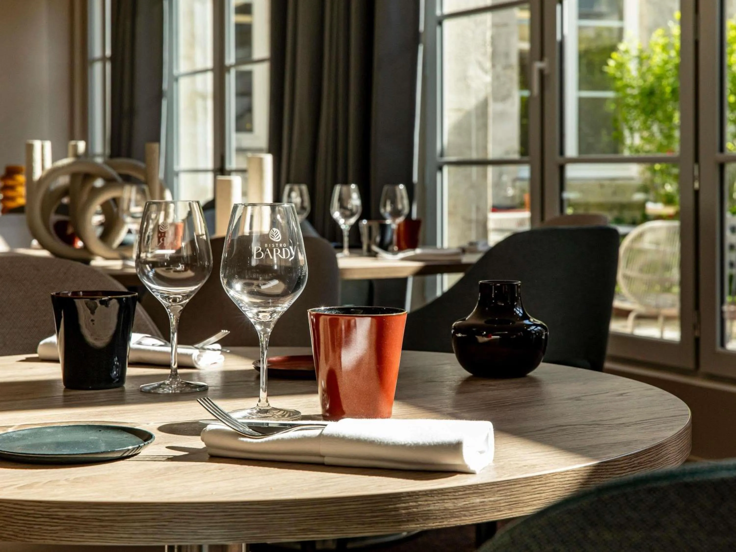 Restaurant/places to eat in Mercure Angoulême Hôtel de France