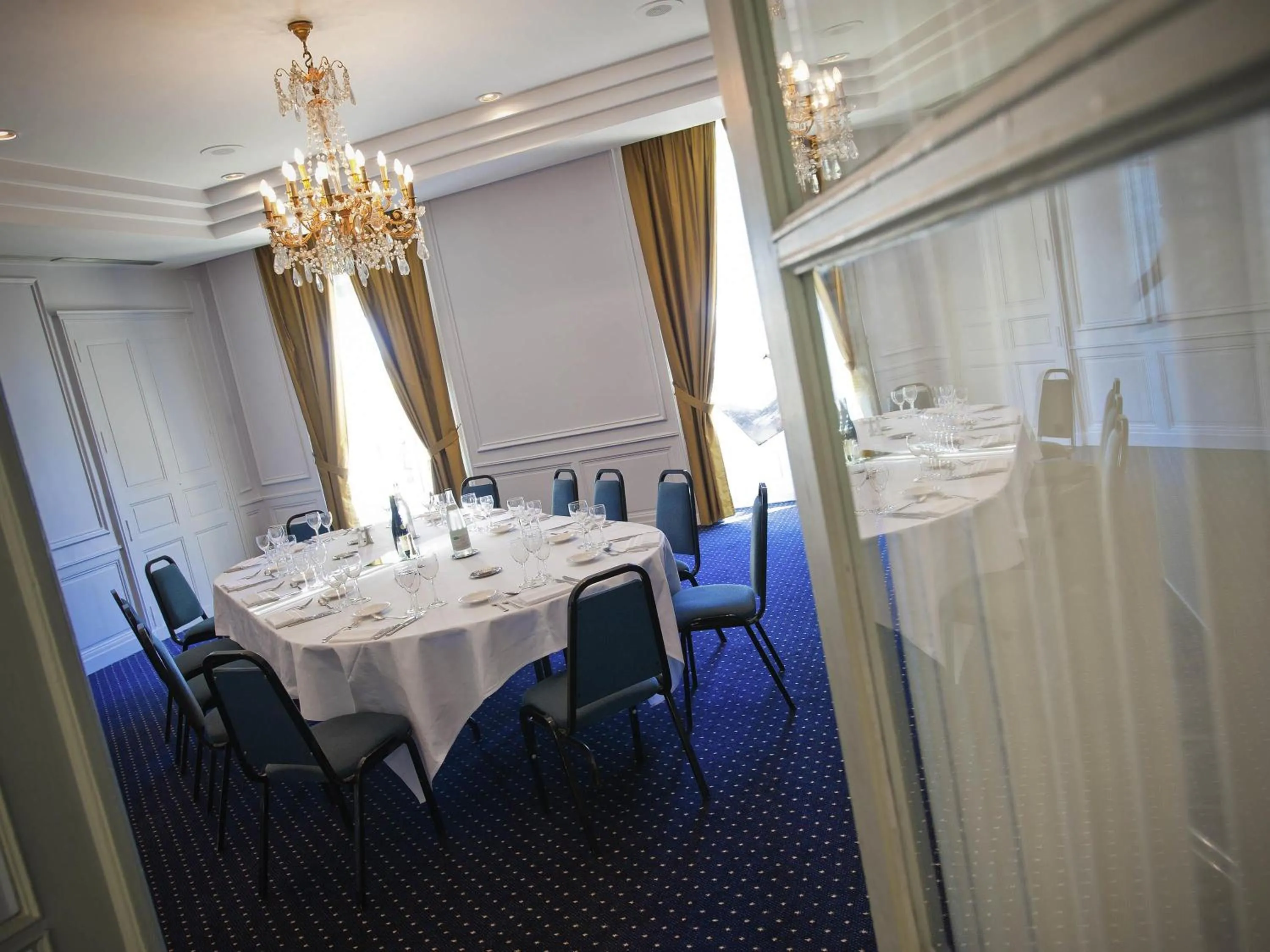 wedding in Mercure Angoulême Hôtel de France