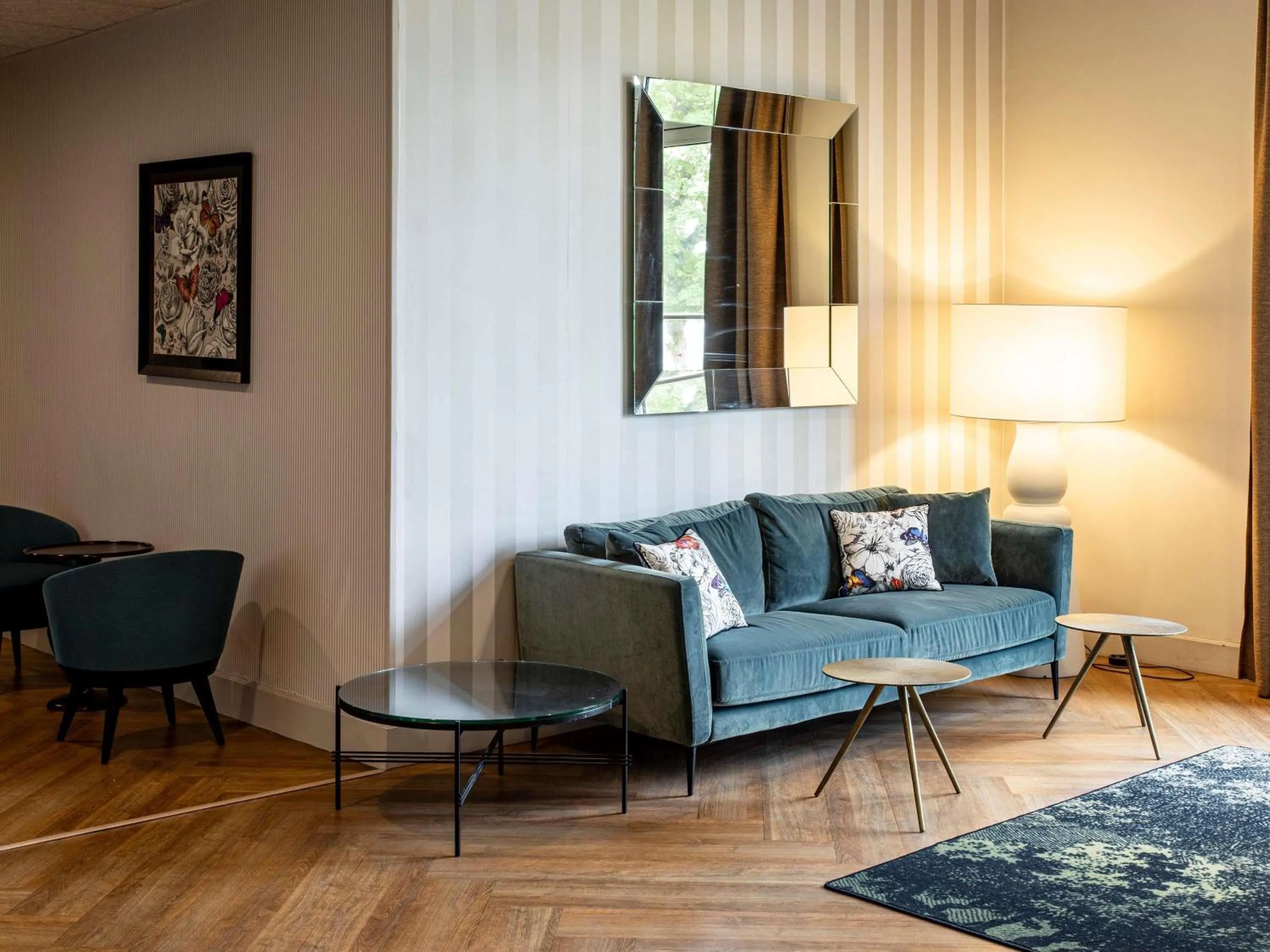 Meeting/conference room in Mercure Angoulême Hôtel de France