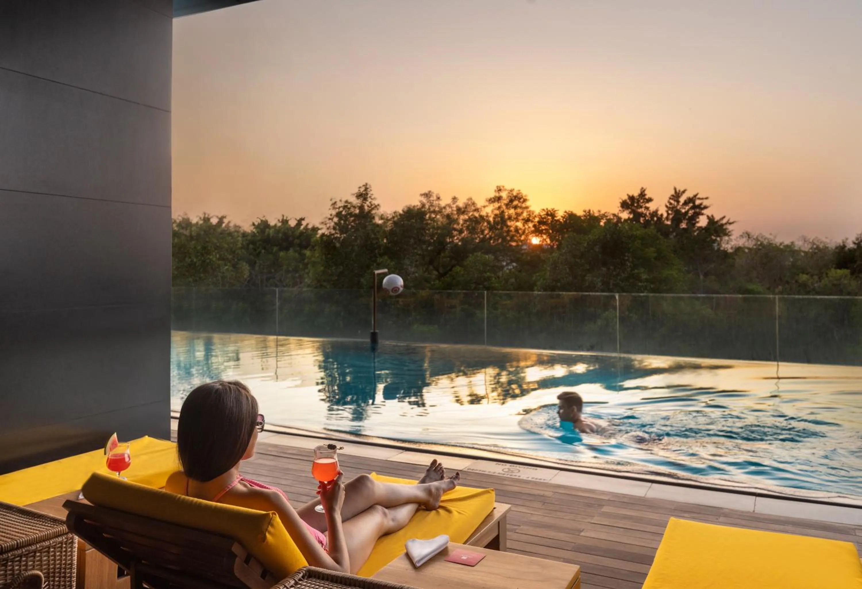 Swimming pool in Trident Hyderabad