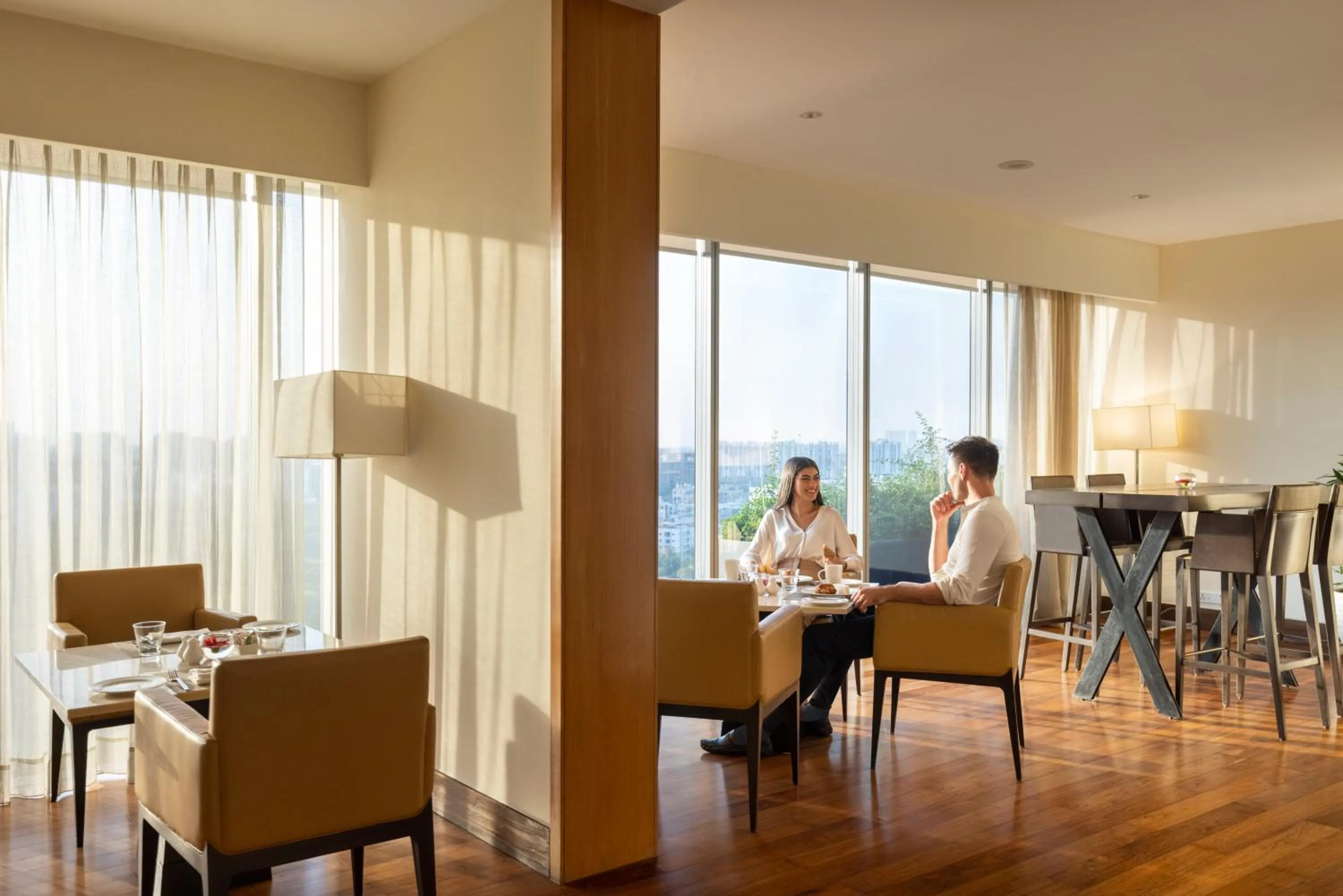 Lounge or bar in Trident Hyderabad