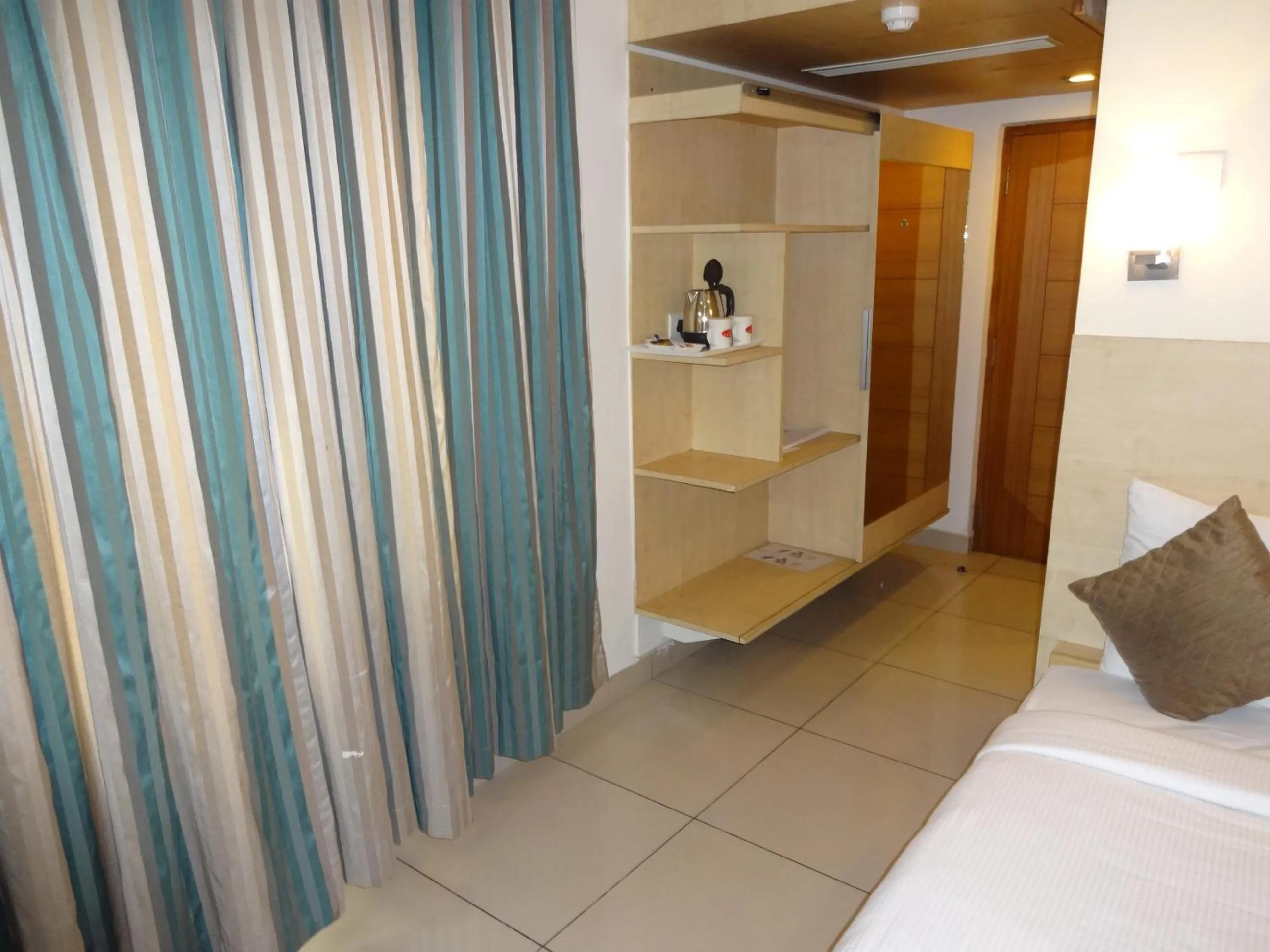 Decorative detail, Bed in Hotel Southern Grand