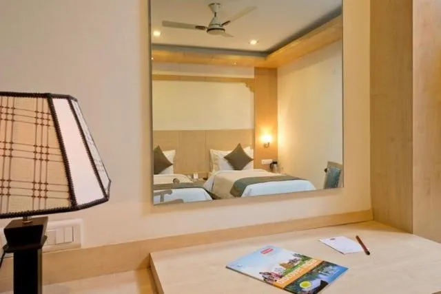 Decorative detail, Bed in Hotel Southern Grand