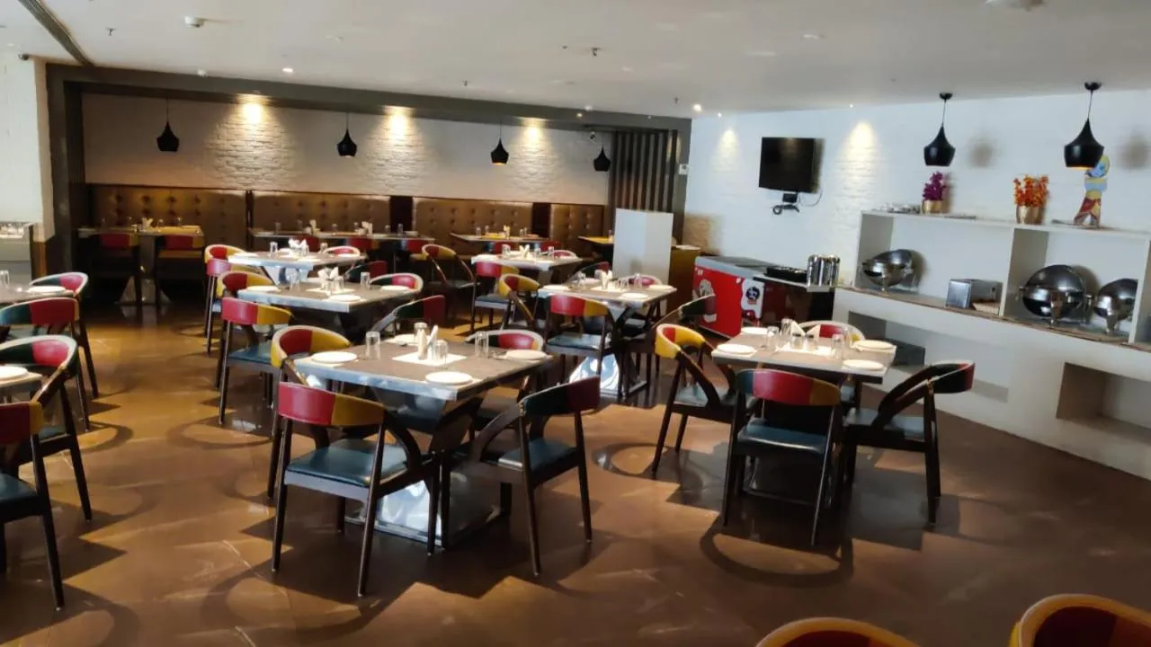 Food and drinks in Hotel Southern Grand