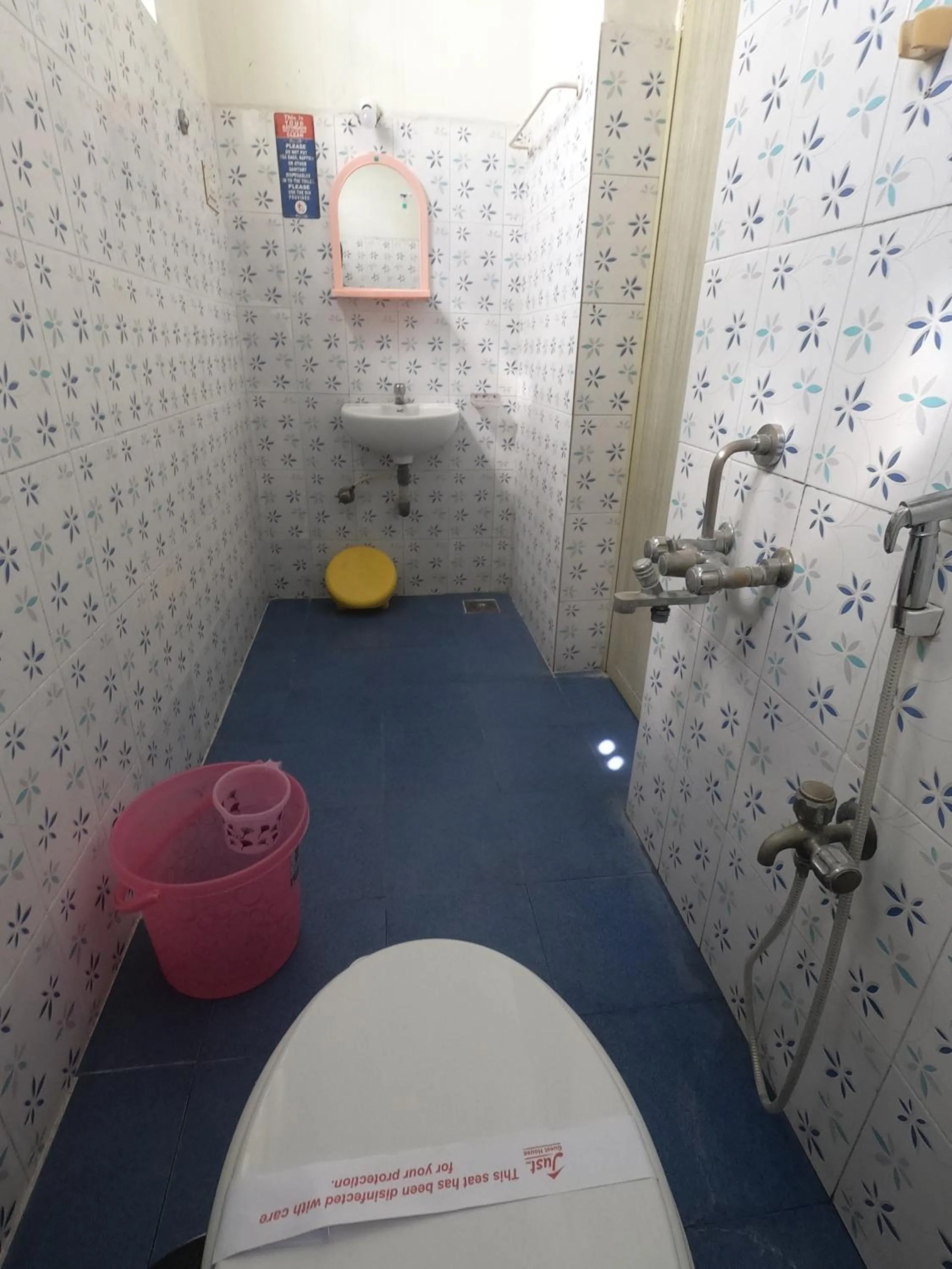 Bathroom in Just Guest House, Chennai Airport