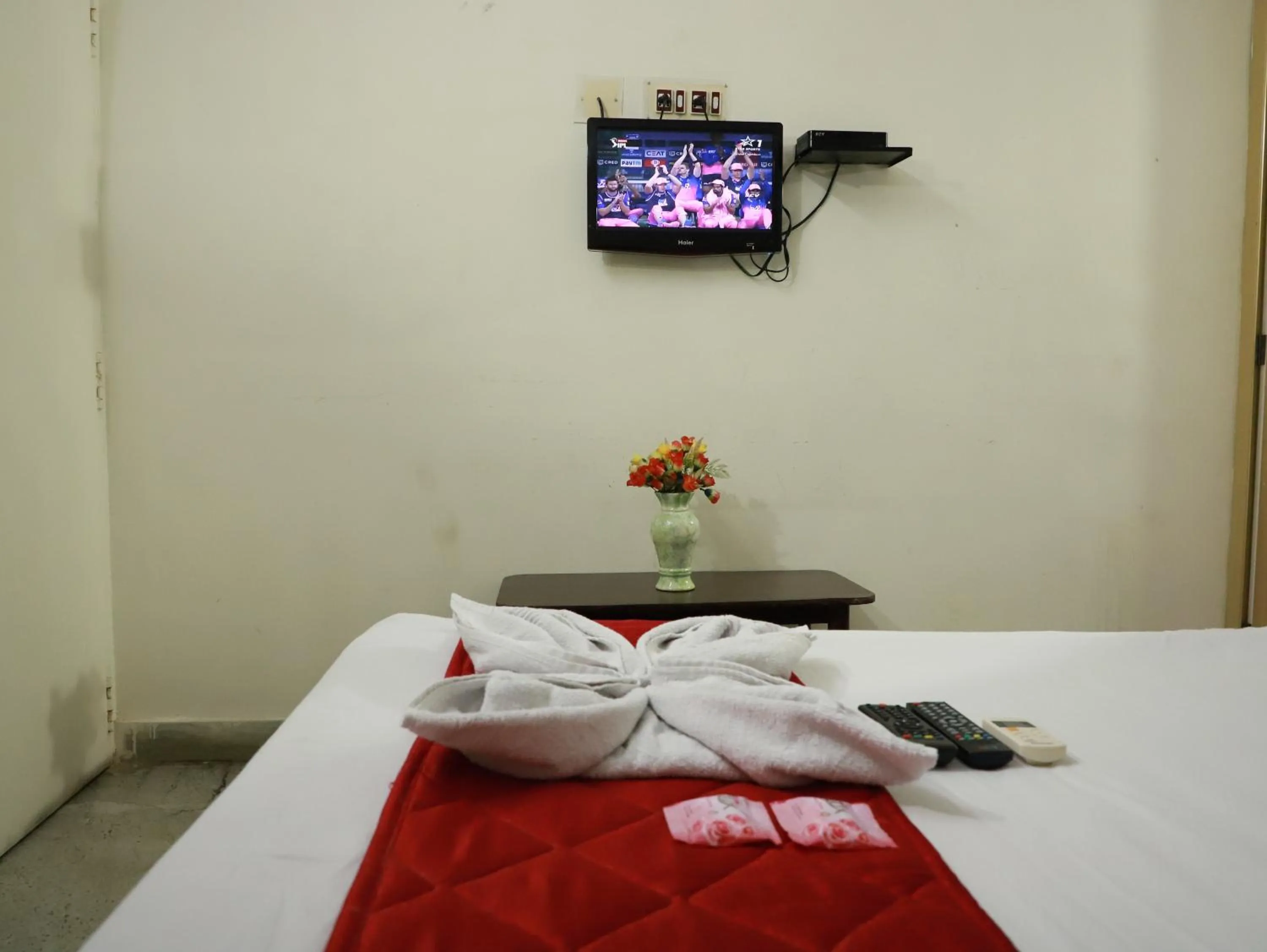 Bed in Just Guest House, Chennai Airport