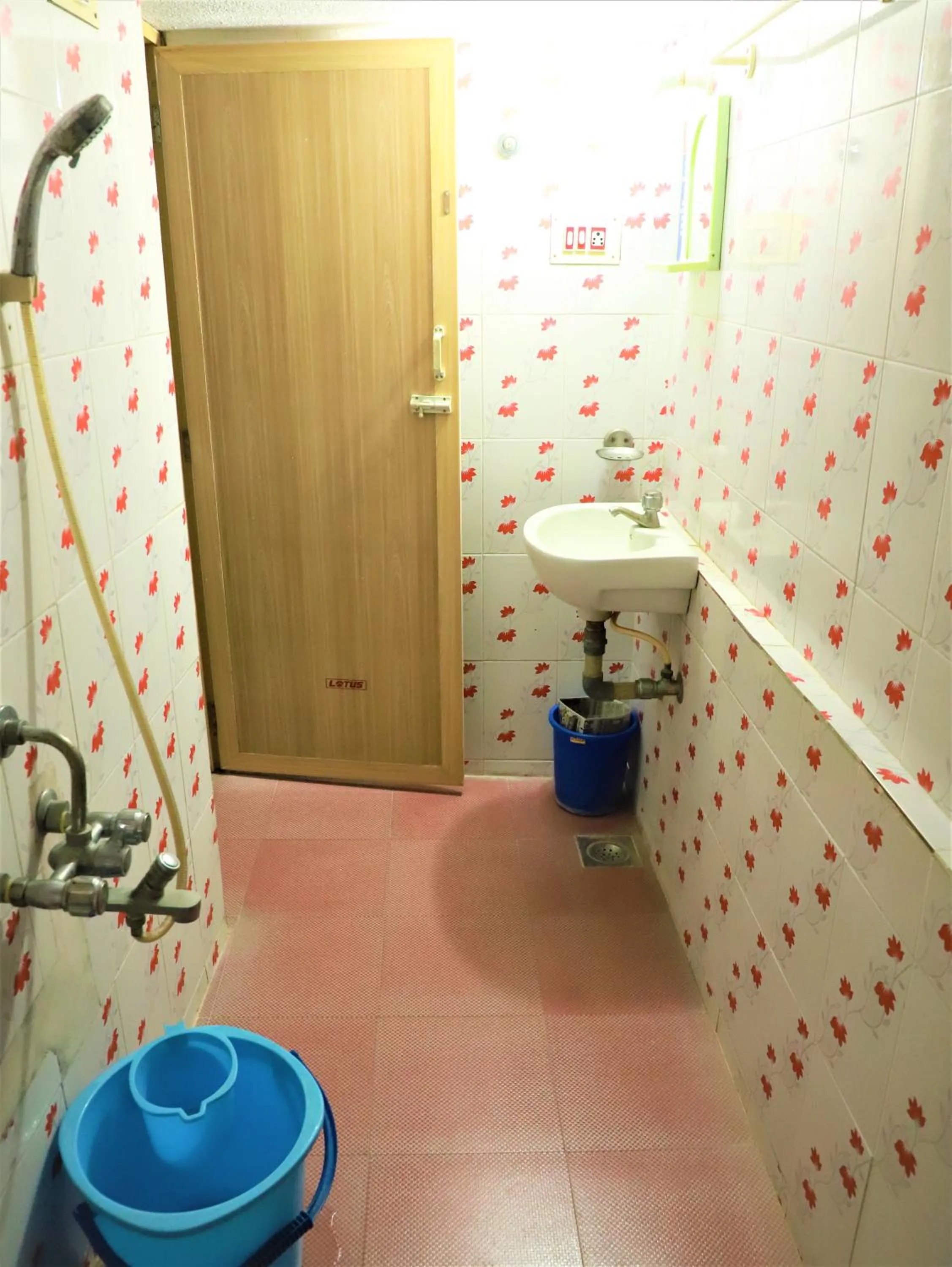 Bathroom in Just Guest House, Chennai Airport