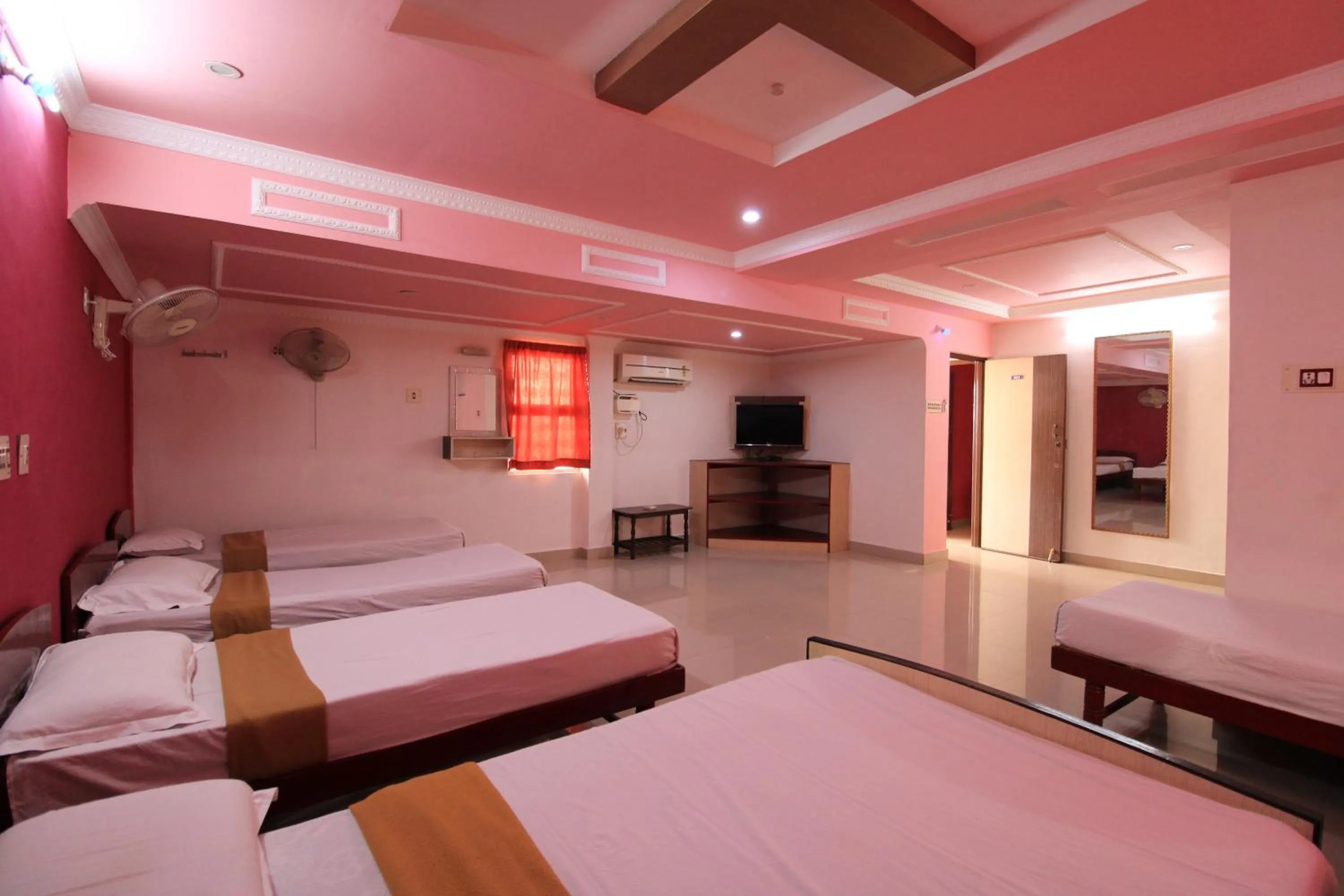 Bed in Just Guest House, Chennai Airport