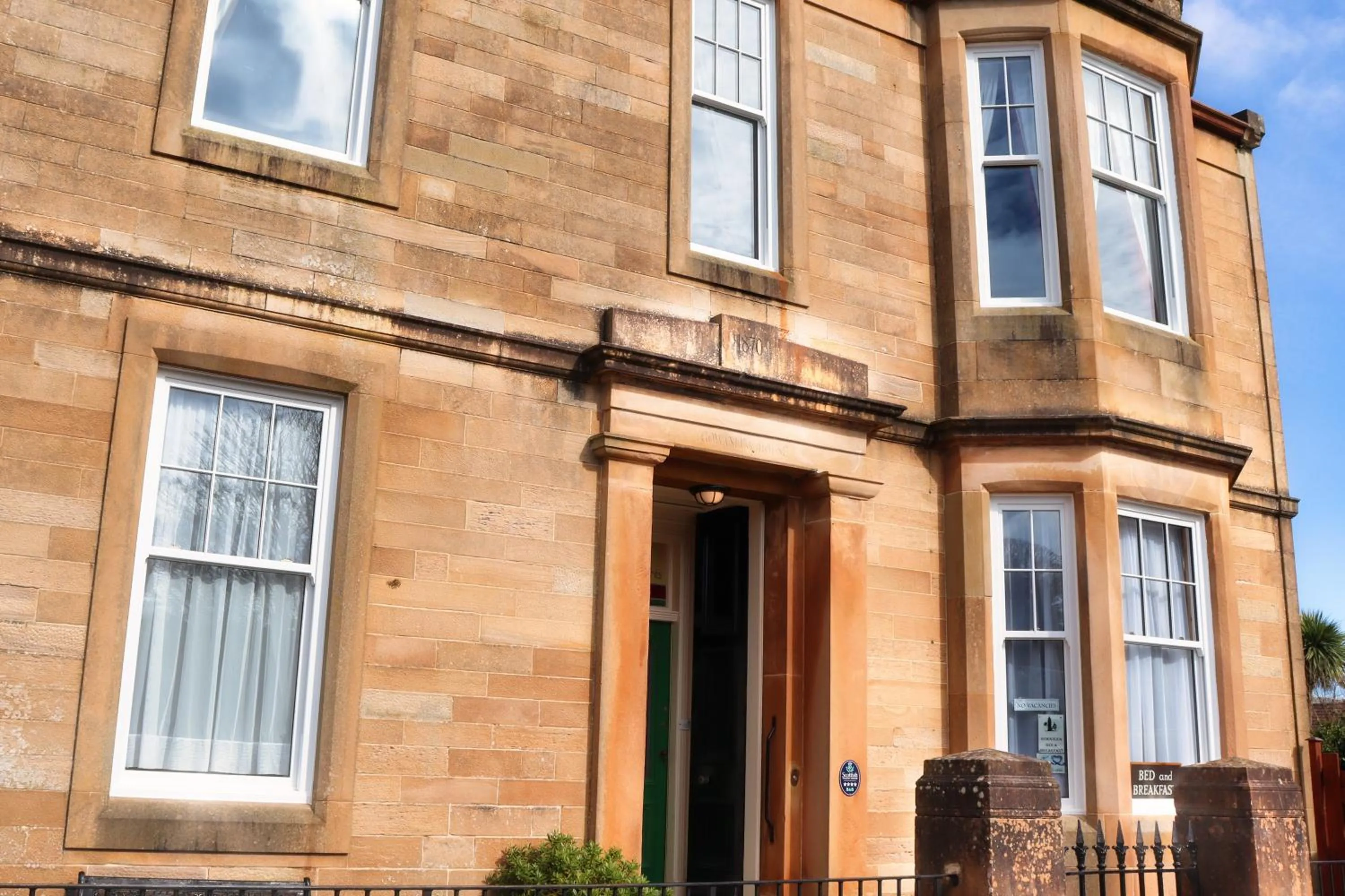 Property building in Gowanlea Heights