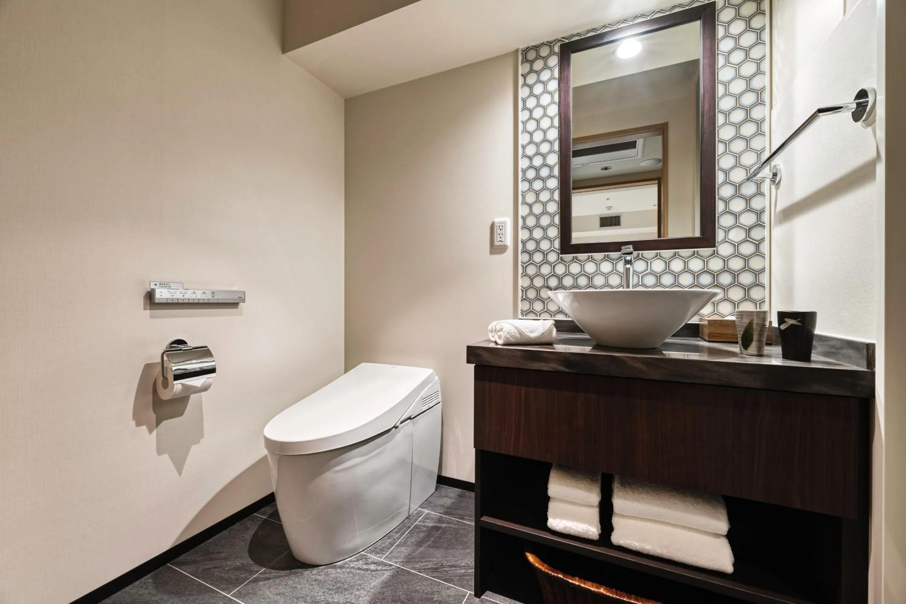 Toilet in PROSTYLE RYOKAN TOKYO ASAKUSA