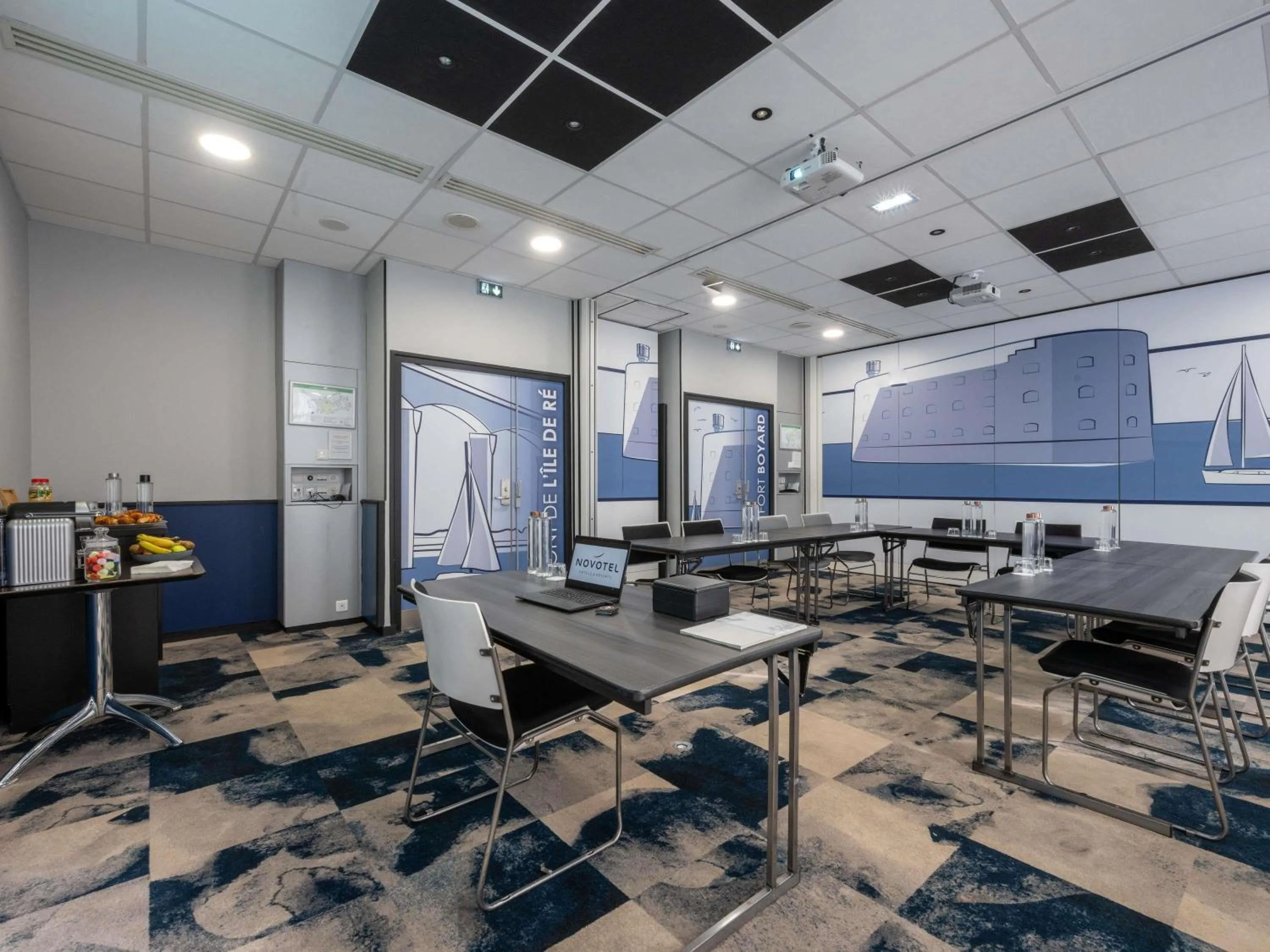 Meeting/conference room in Novotel La Rochelle Centre