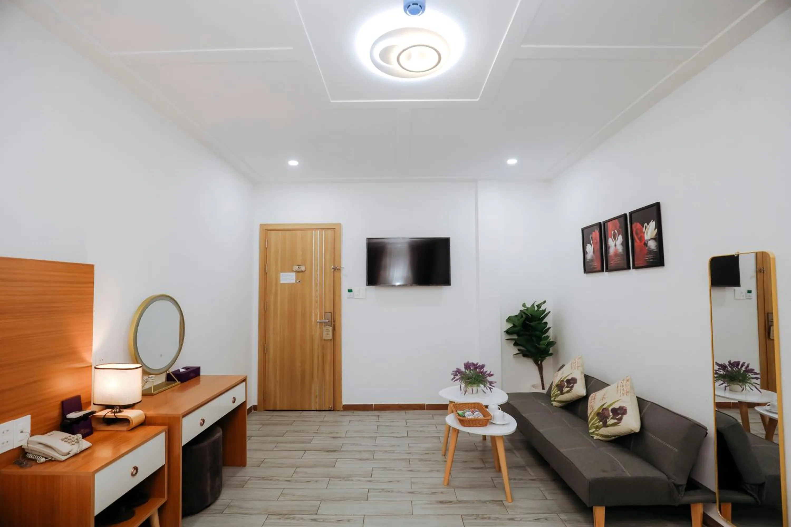 Kitchen or kitchenette in Sweet Lavender Hotel