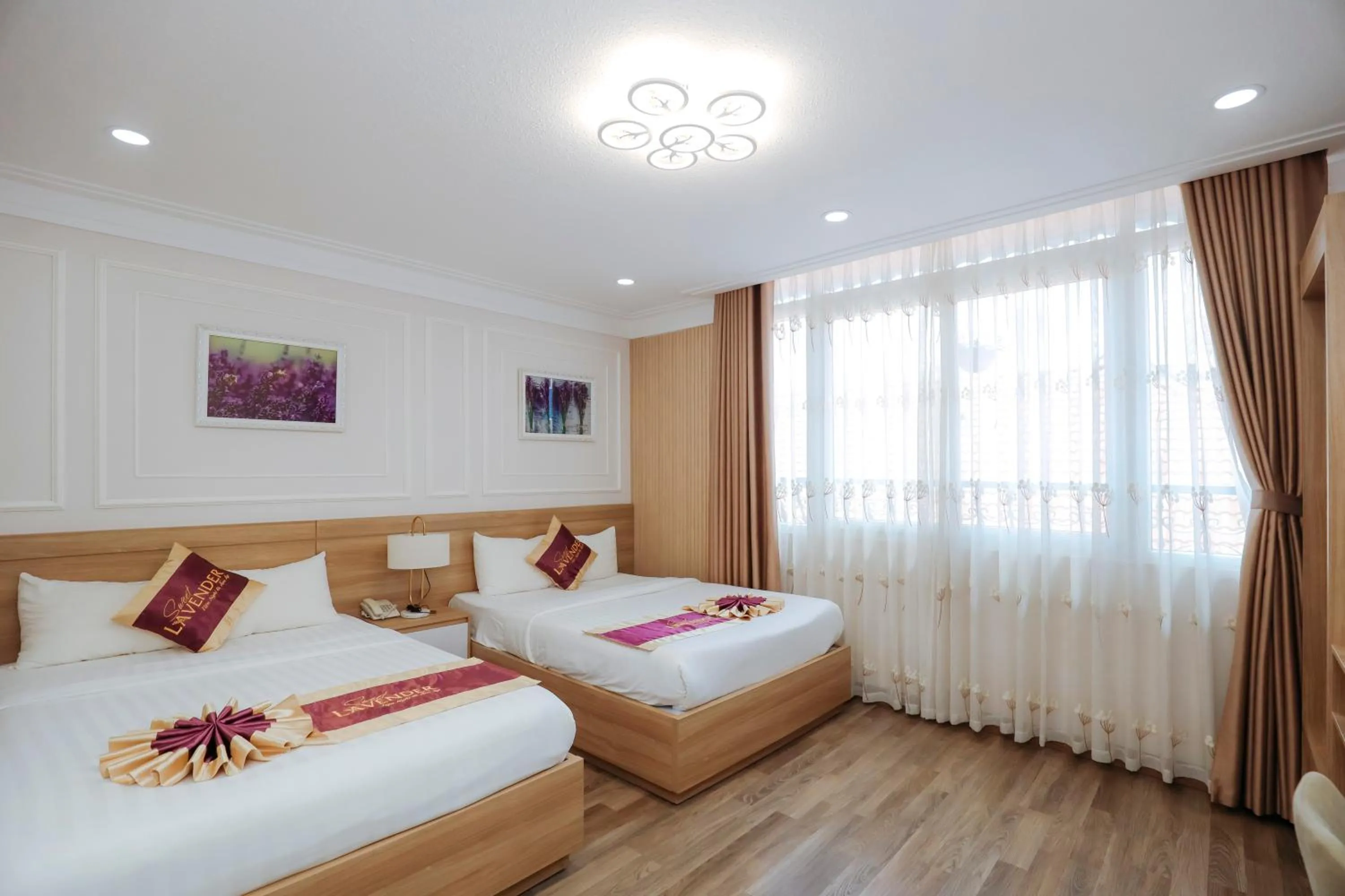 Photo of the whole room, Bed in Sweet Lavender Hotel