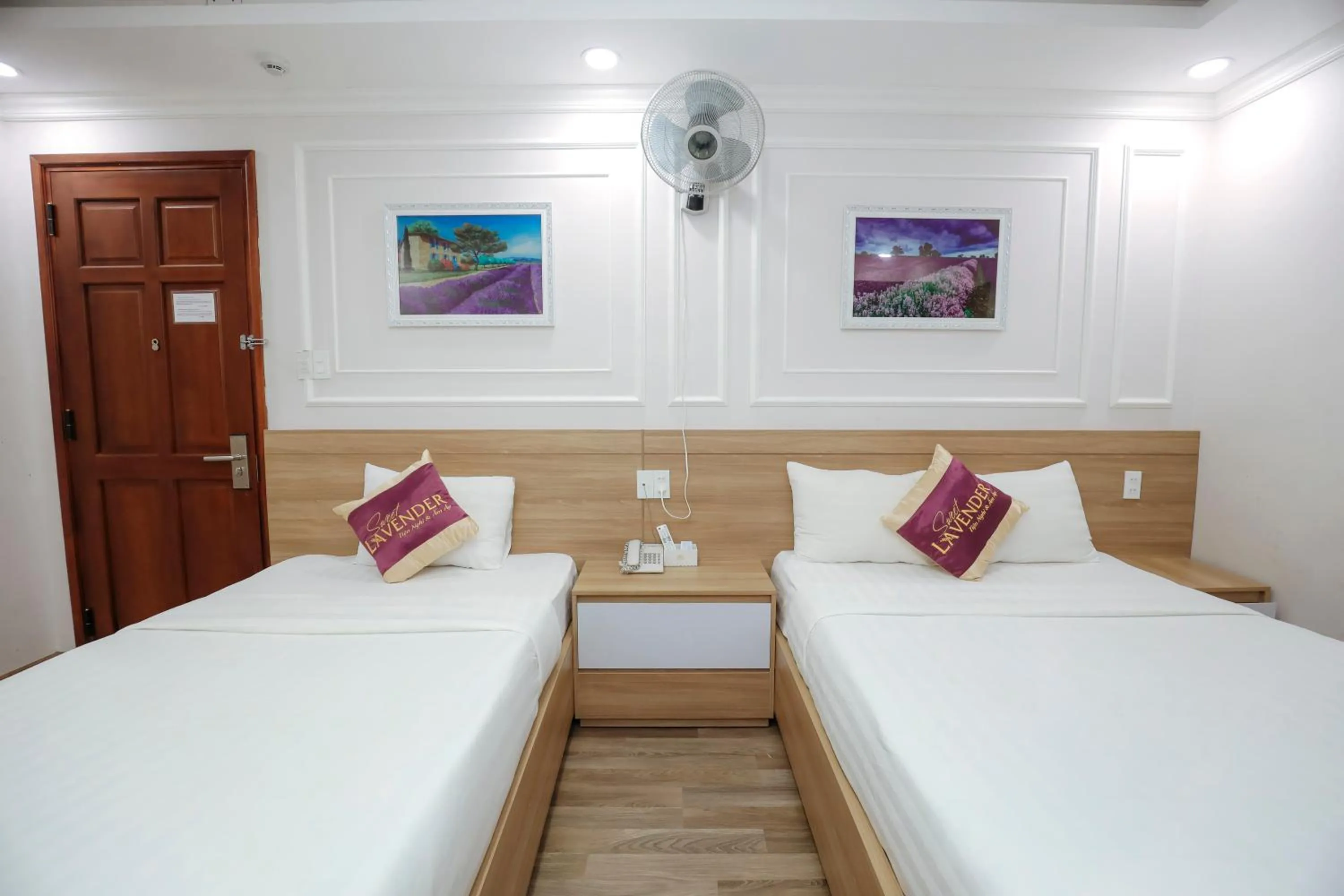 Photo of the whole room, Bed in Sweet Lavender Hotel