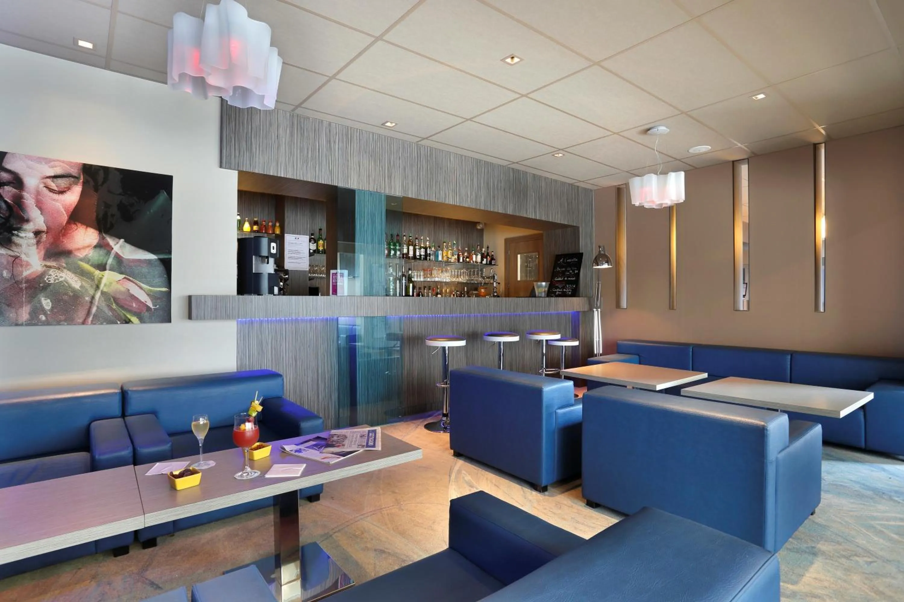 Lounge or bar in Mercure Brive