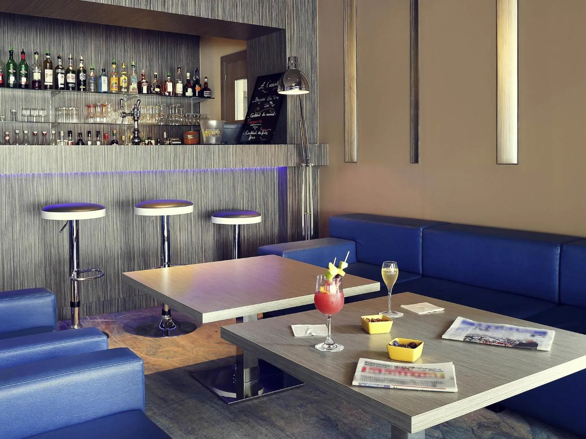 Lounge or bar in Mercure Brive