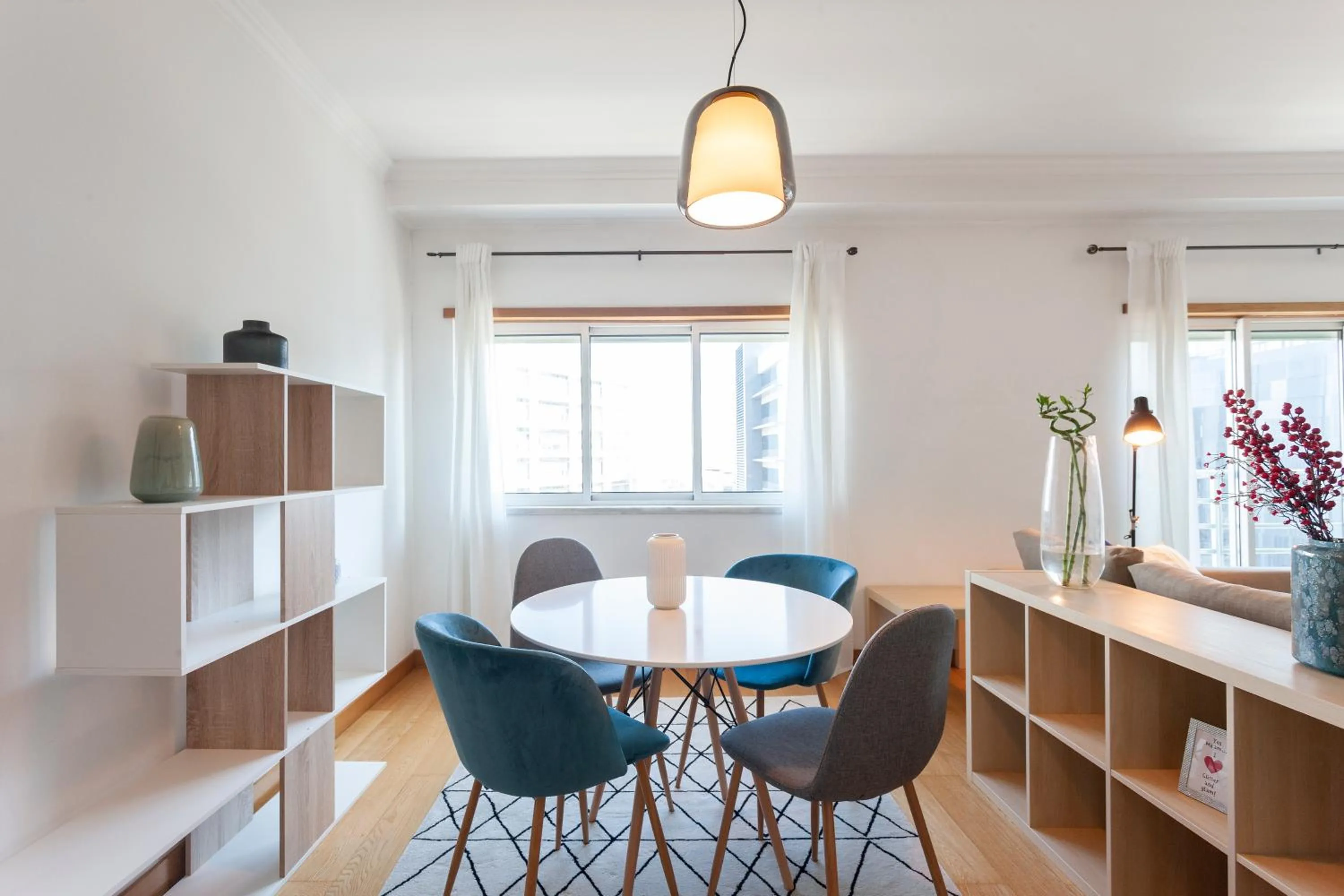 Central Orient Residence - Modern, spacious and sunny! By the river!