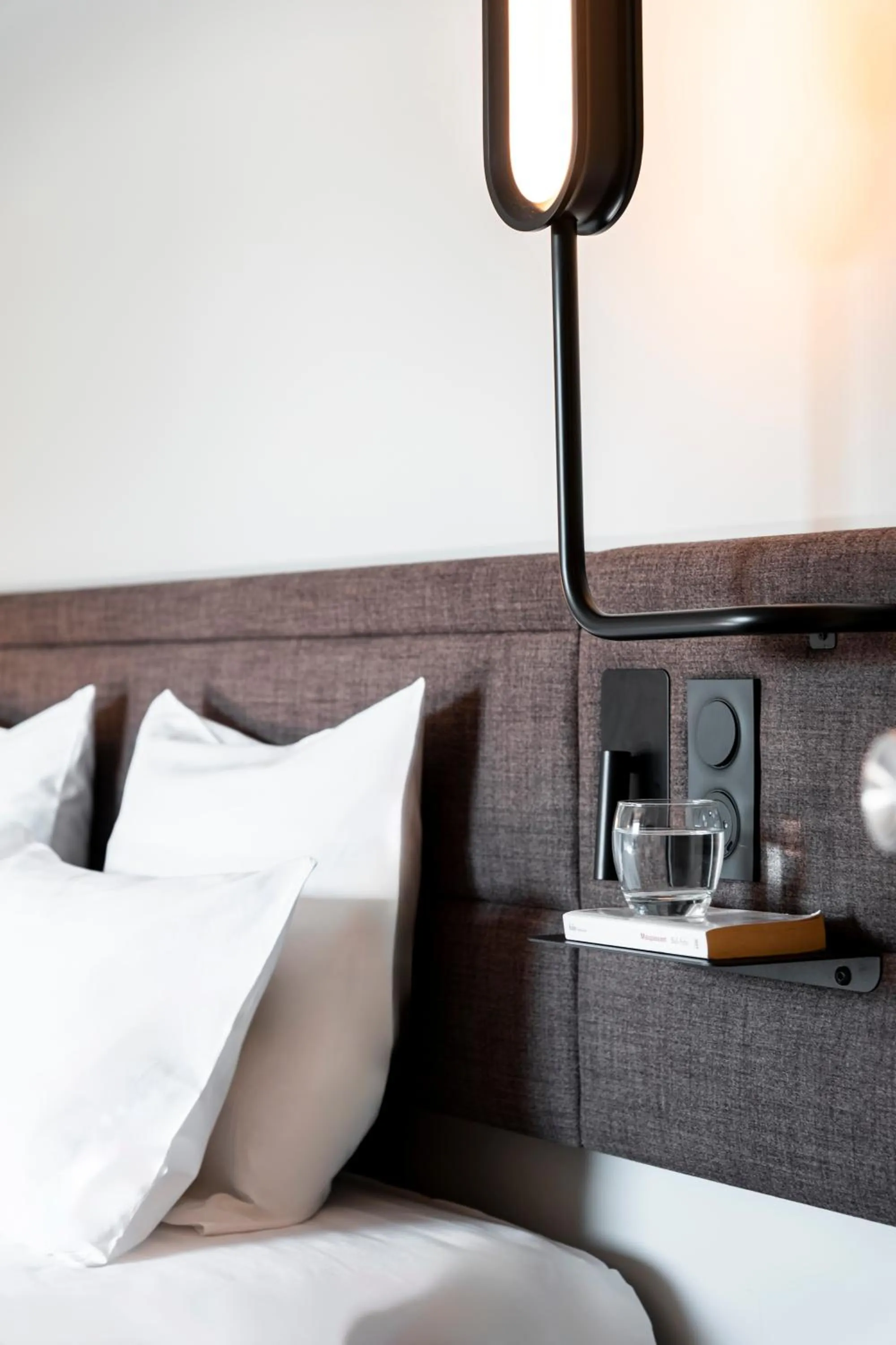 Bed in Novotel Belfort Centre Atria