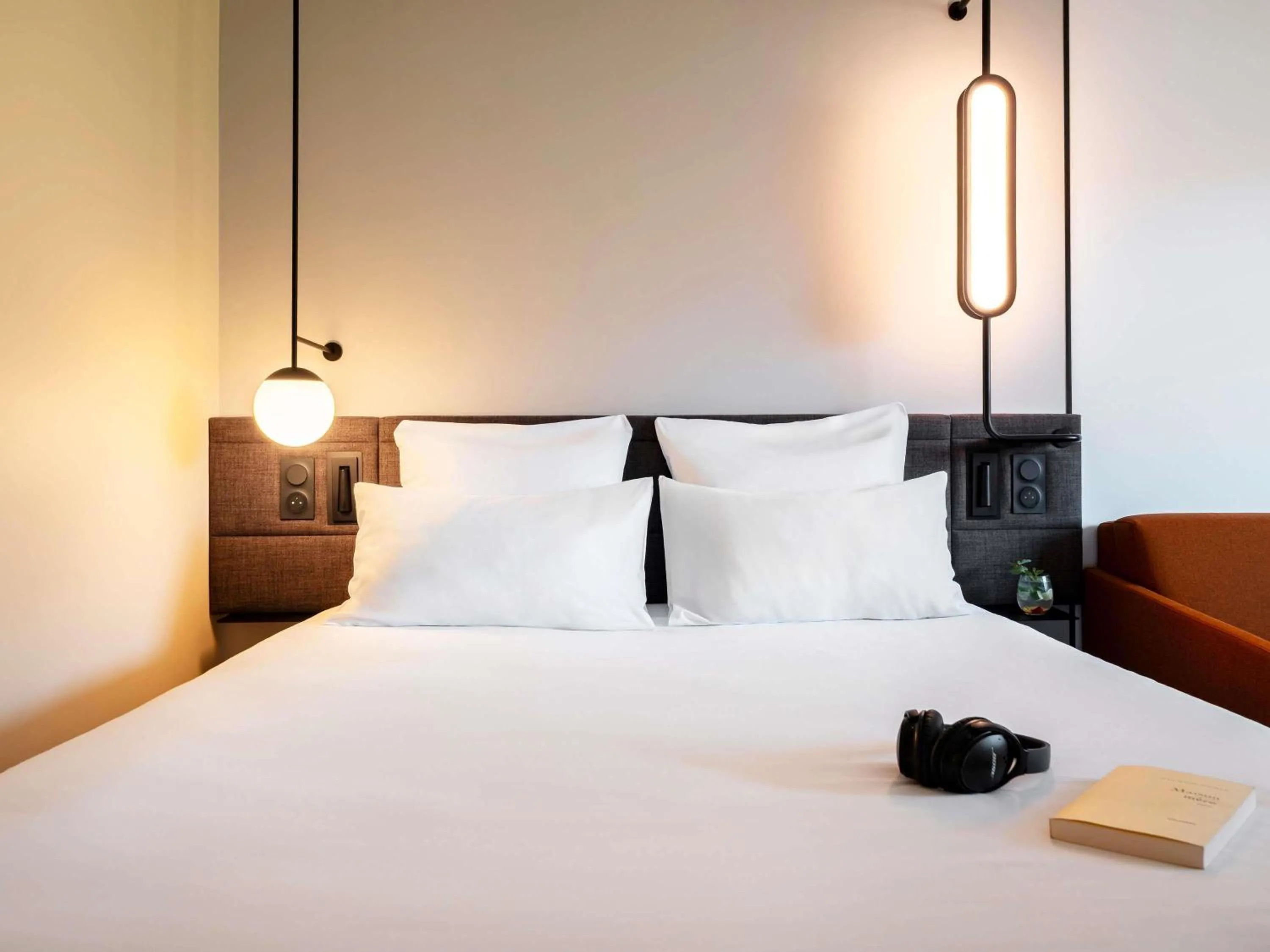 Bedroom, Bed in Novotel Belfort Centre Atria