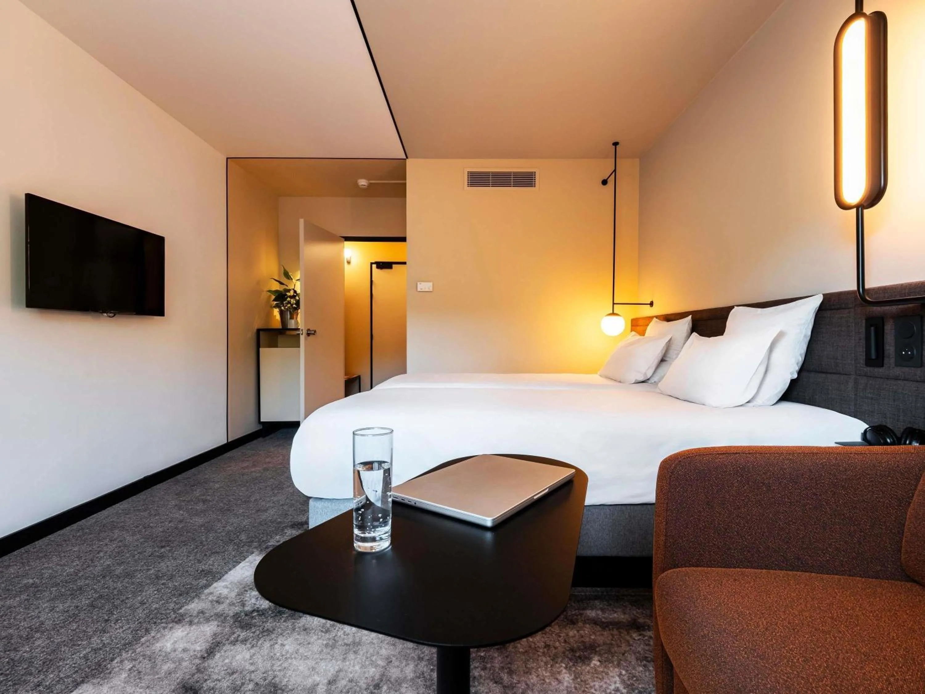 Bedroom, Bed in Novotel Belfort Centre Atria