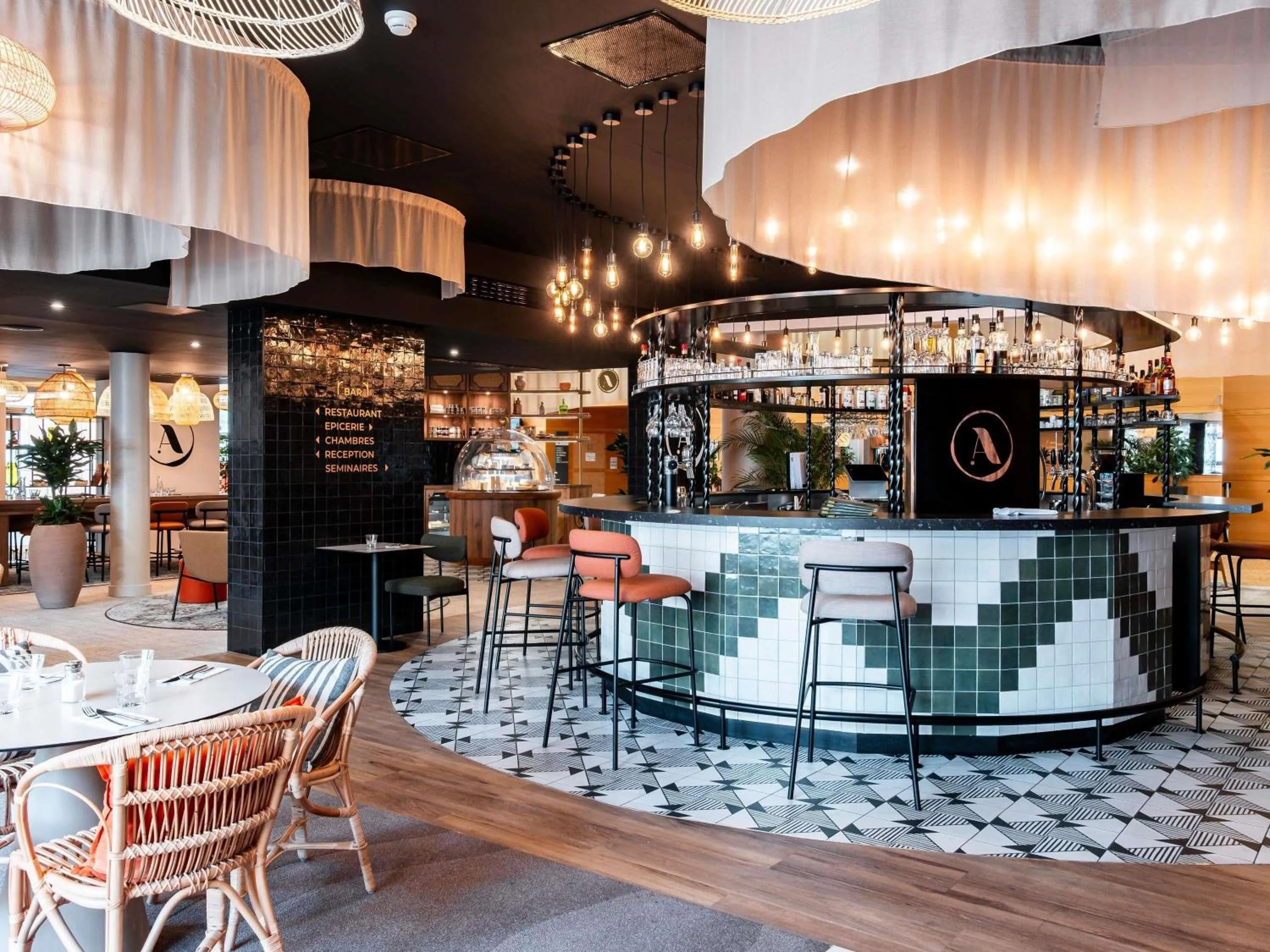 Lounge or bar in Novotel Belfort Centre Atria