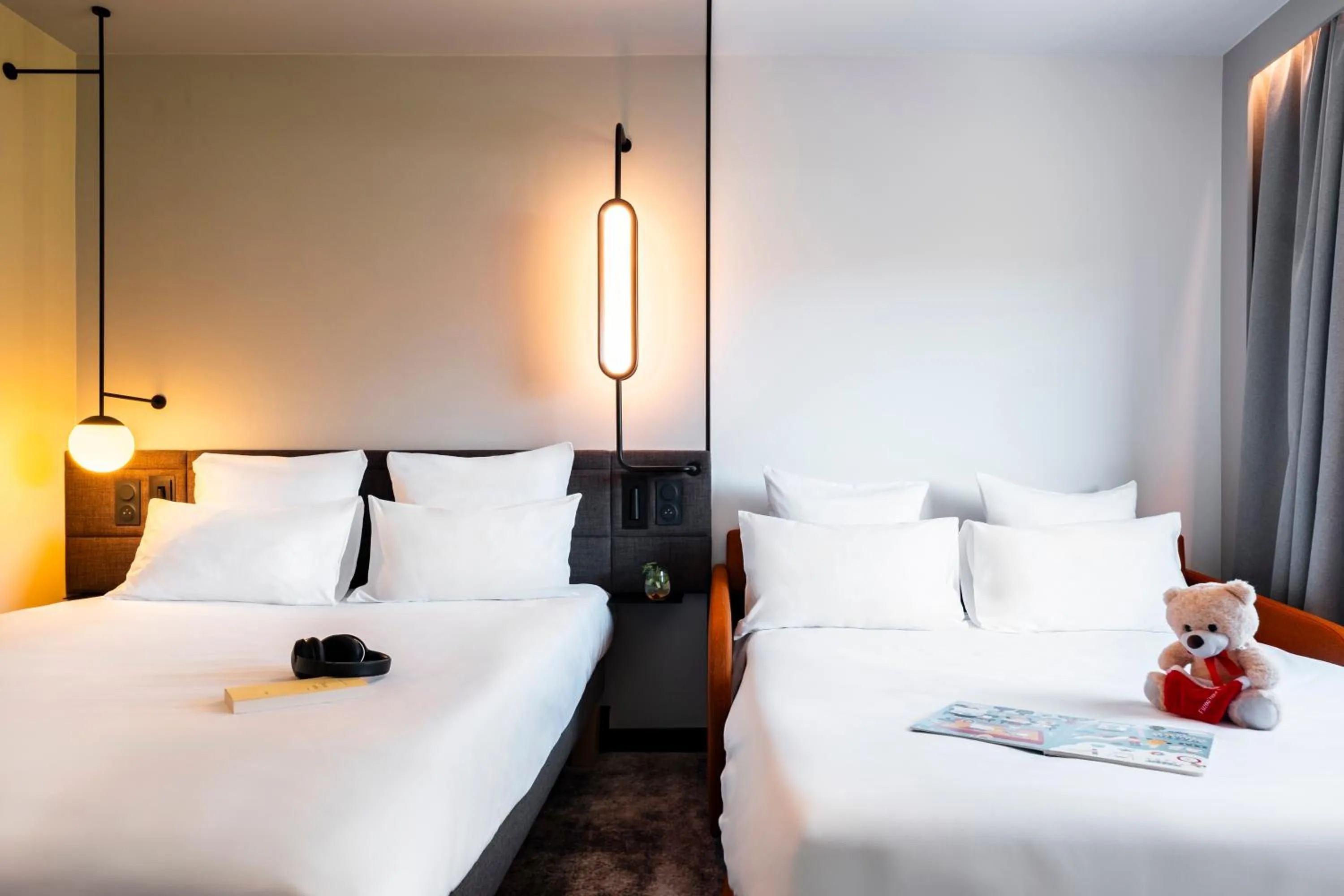 Bed in Novotel Belfort Centre Atria